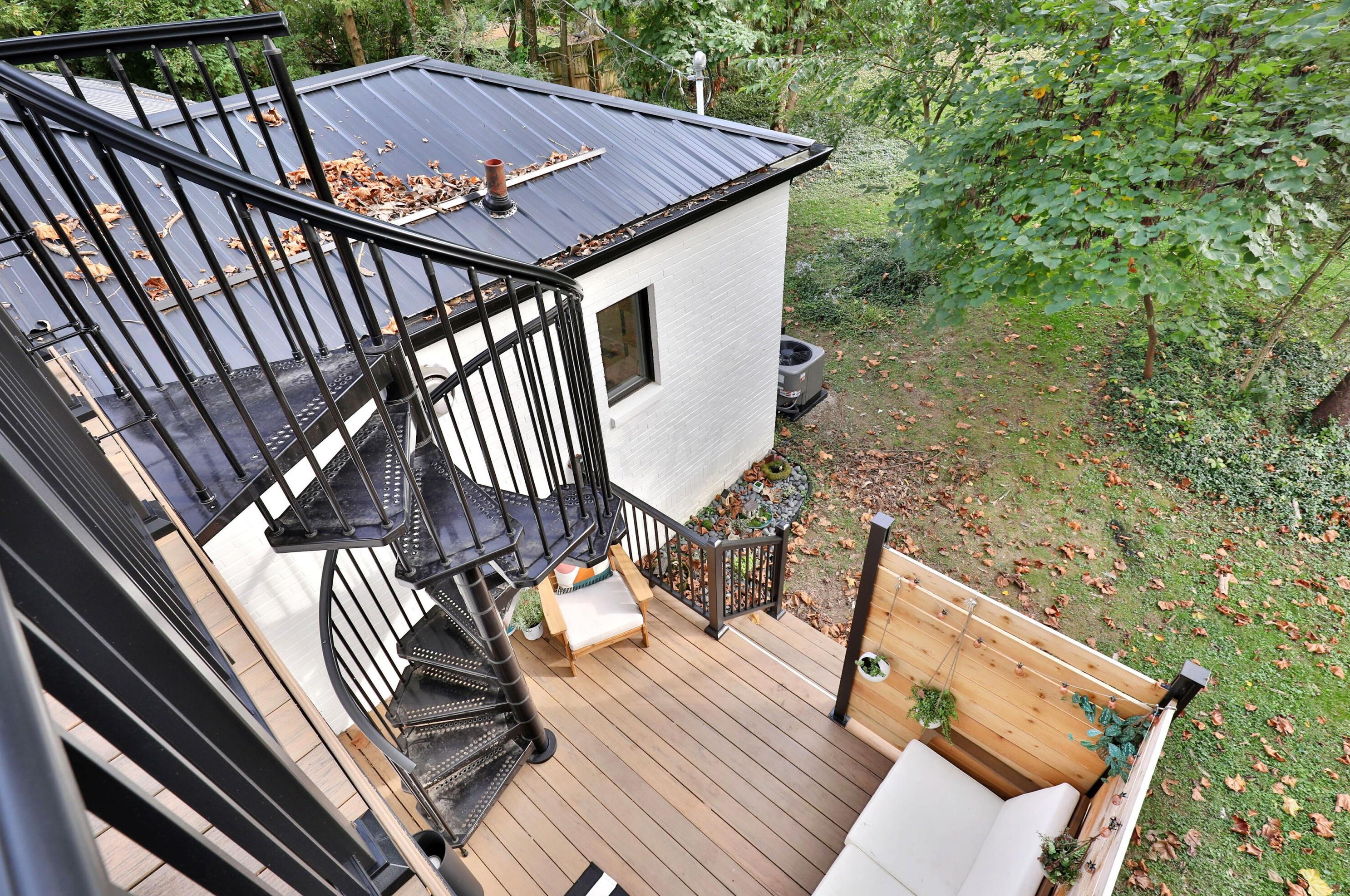 217 Canyon Dr, Columbus OH  43214-3105 exterior