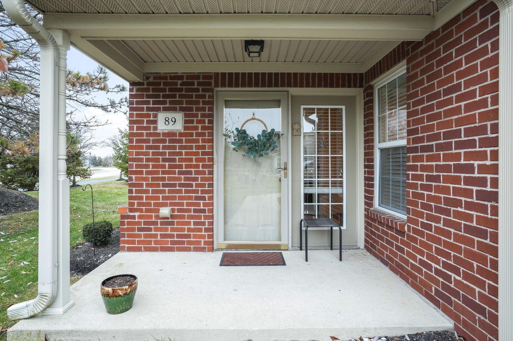 89 Greenhedge Cir, Delaware, OH 43015-8387