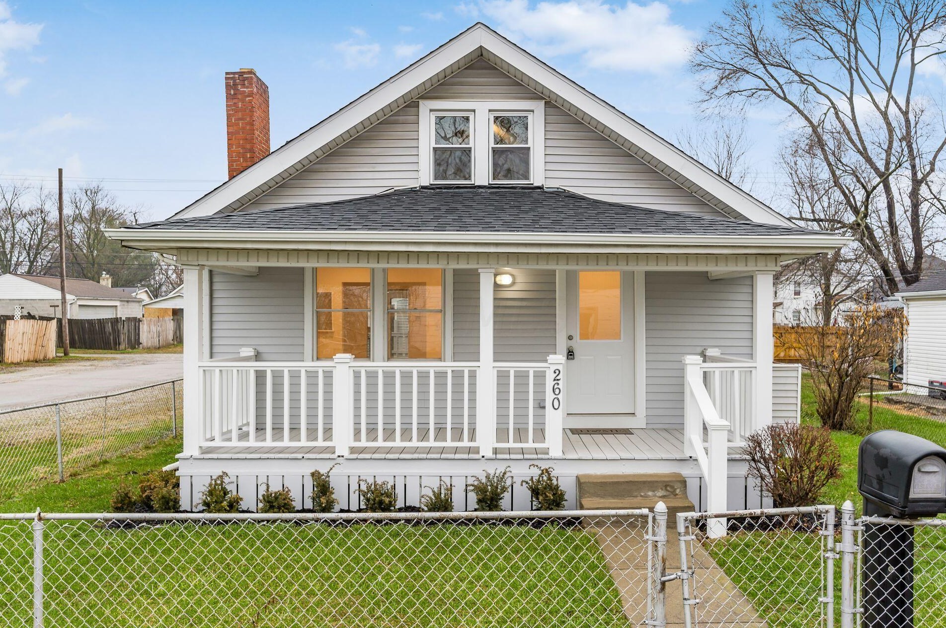 260 Delray Rd, Columbus, OH 43207-2945