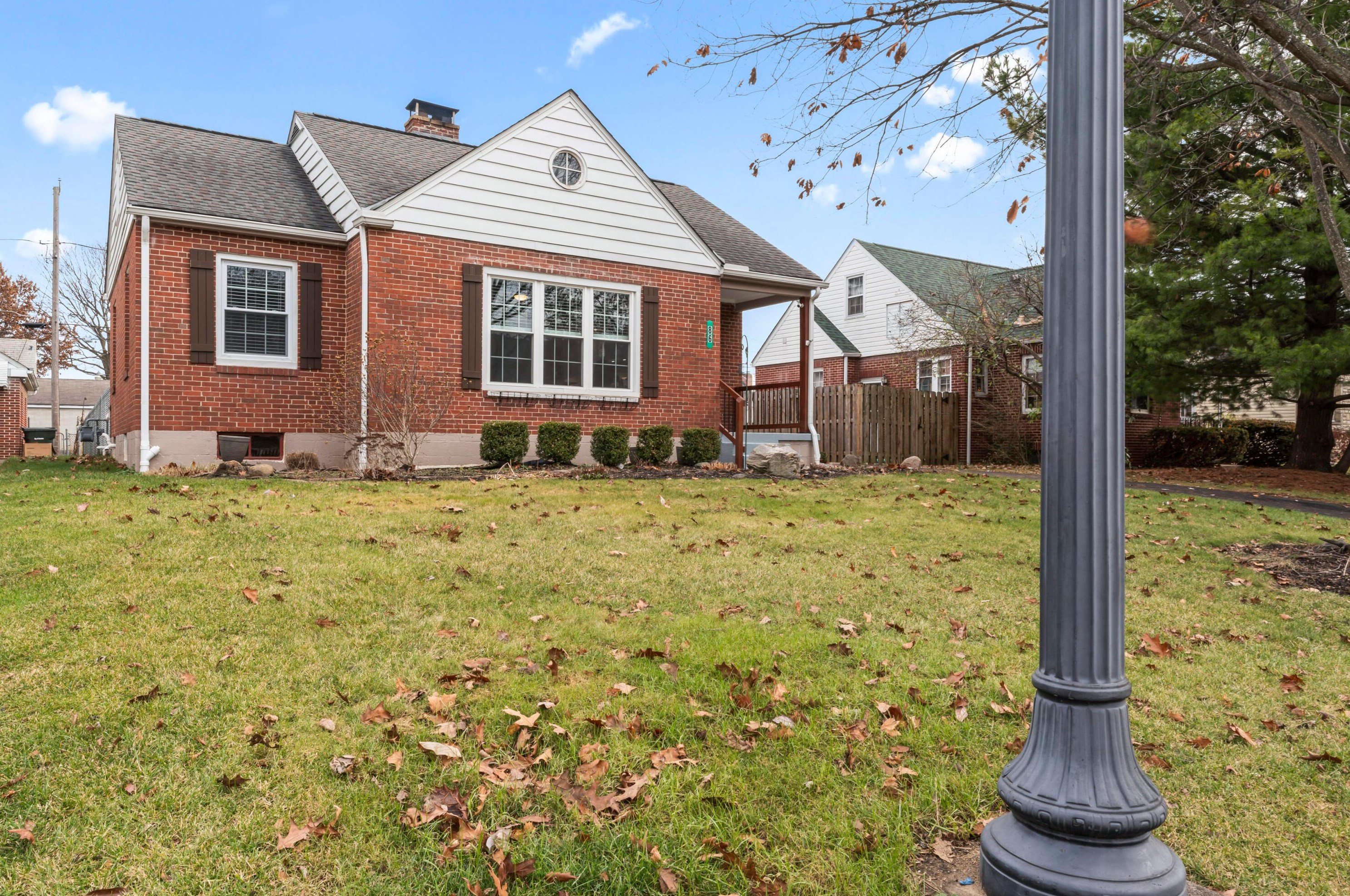 86 Southampton Ave, Columbus, OH 43204-0020