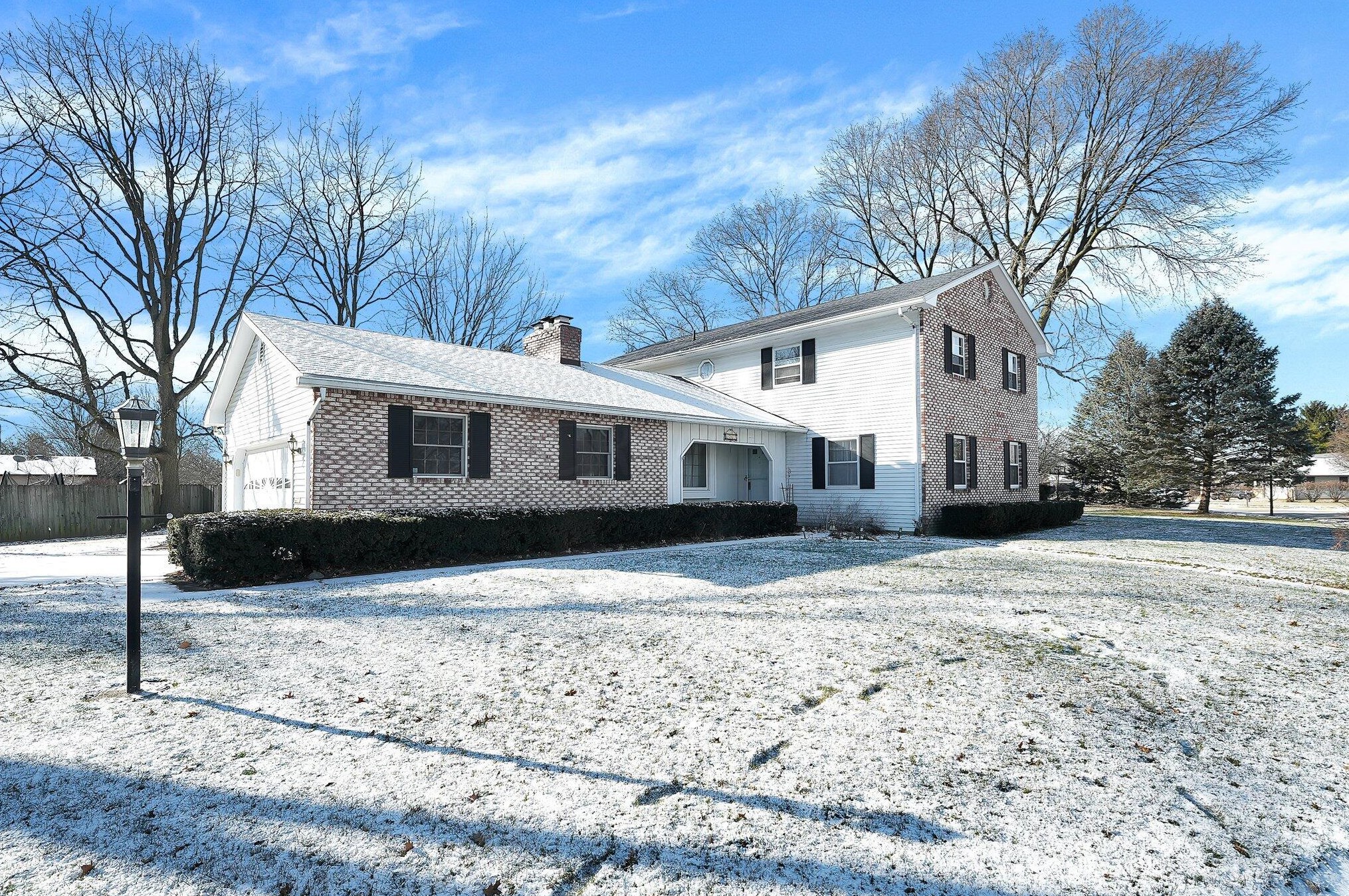 1261 Youngland Dr, Columbus OH 43228-9599 exterior