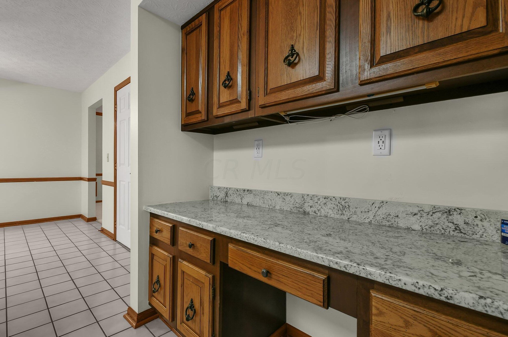 1261 Youngland Dr, Columbus OH 43228-9599 exterior