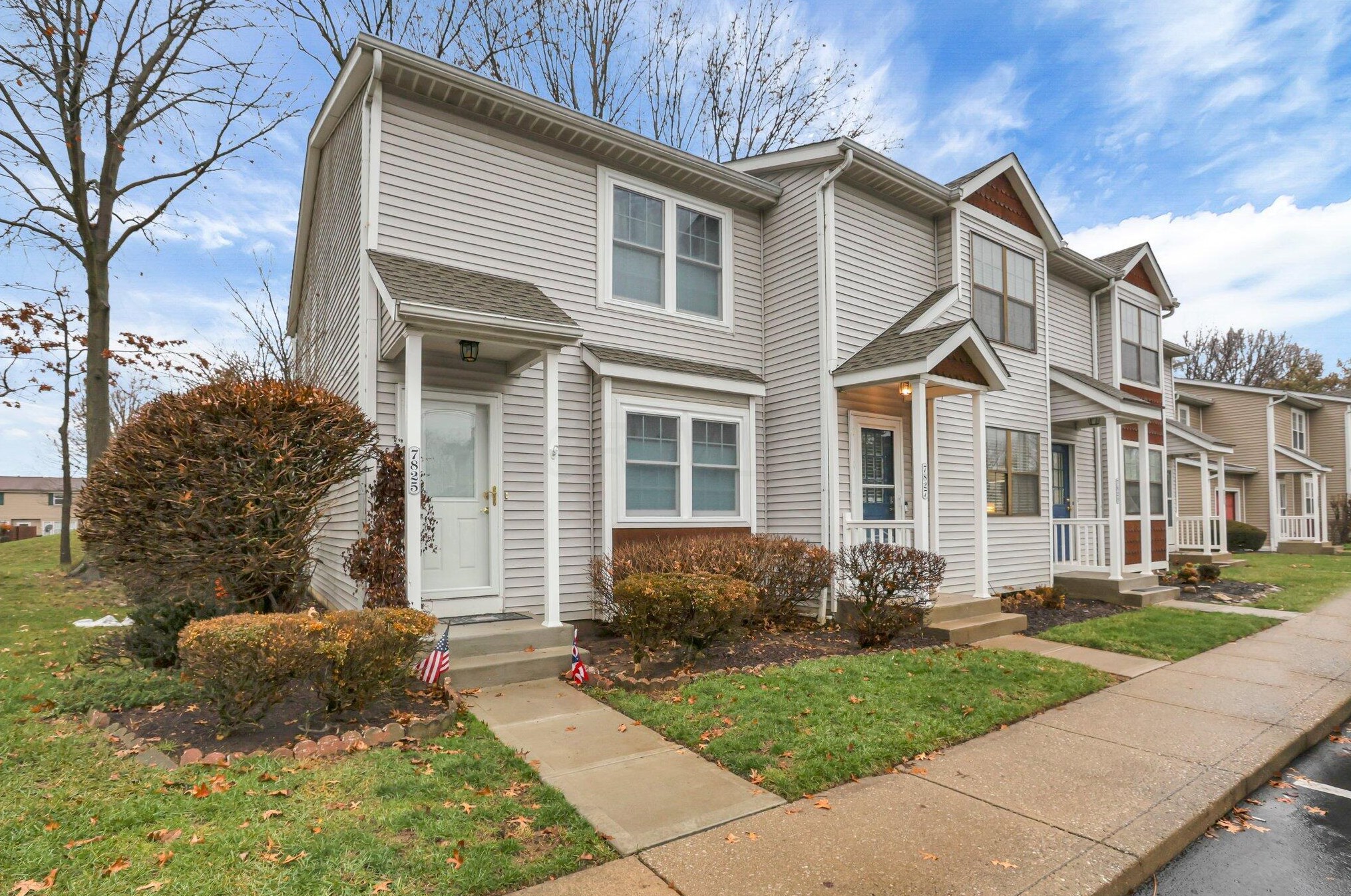7827 Woodhouse Ln, Columbus, OH 43085-5870