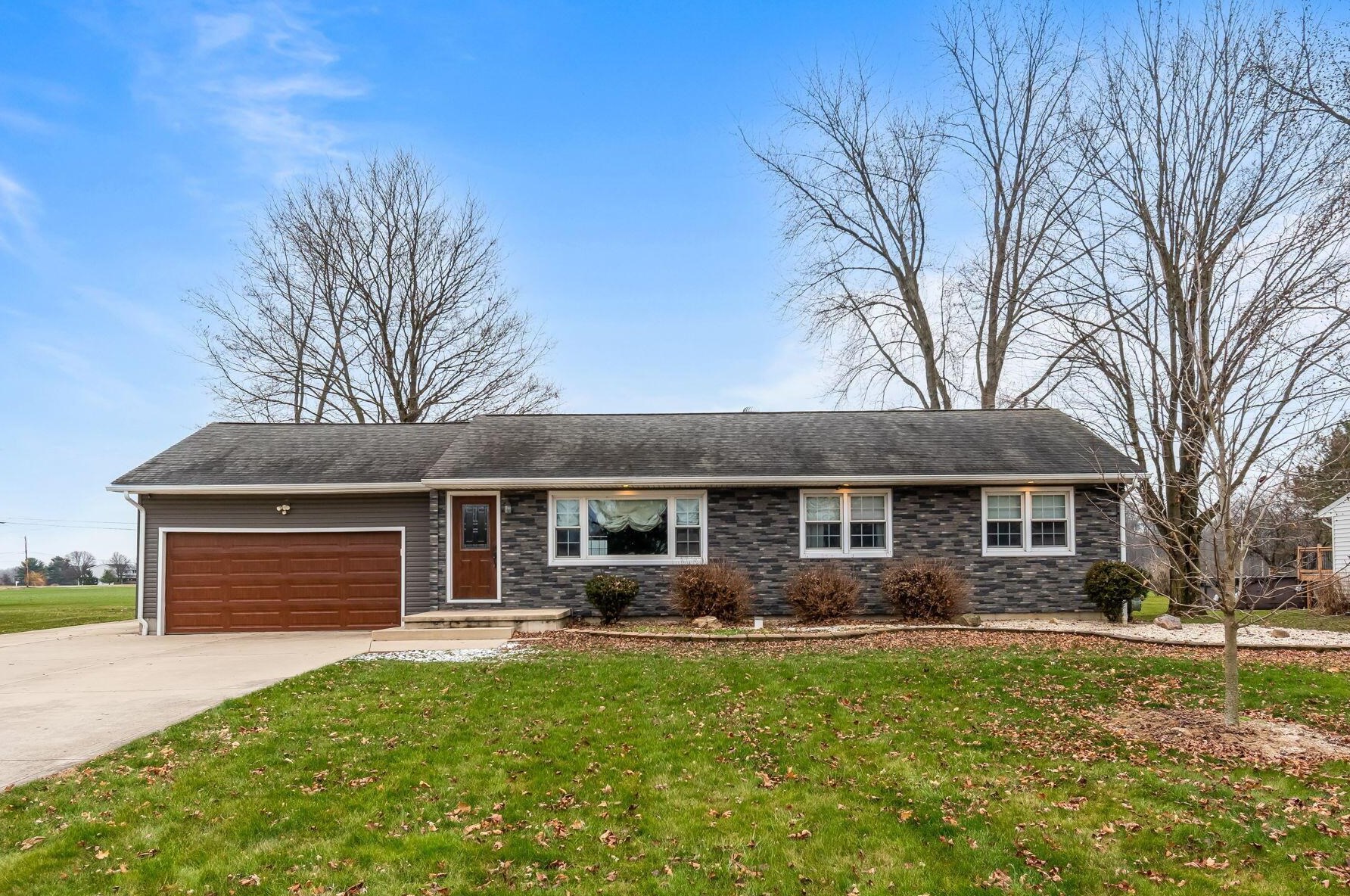 1953 Hoch Rd, Prospect, OH 43342