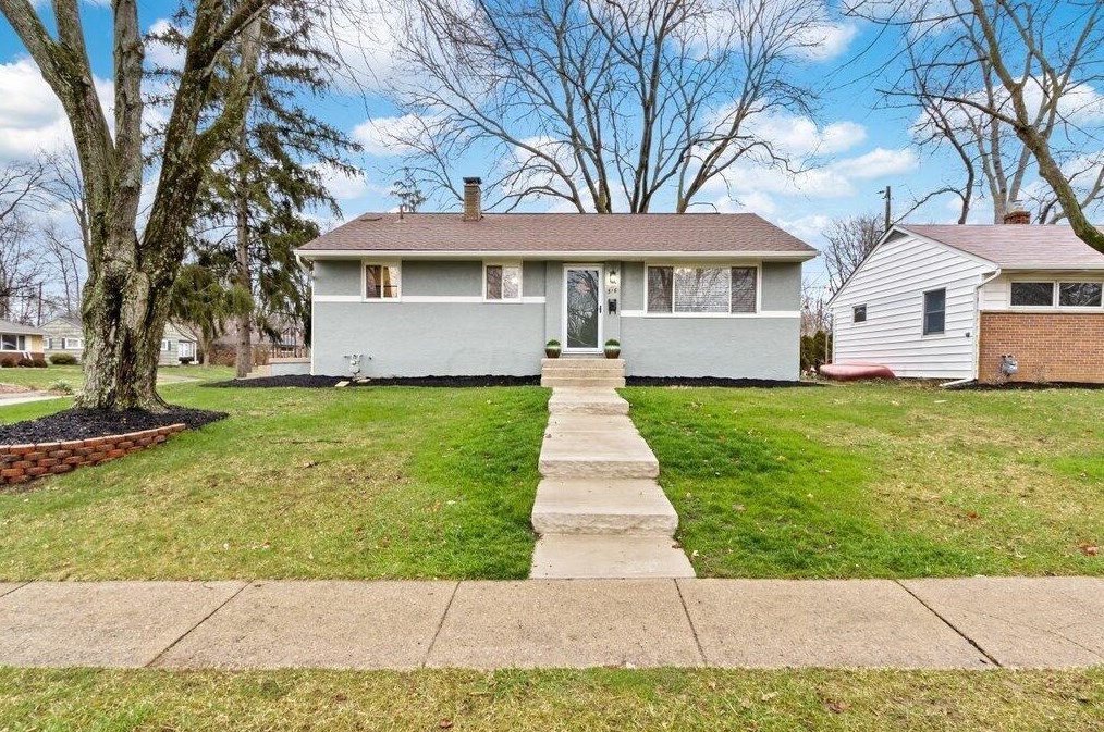 316 Pingree Dr, Sharon Township, OH 43085