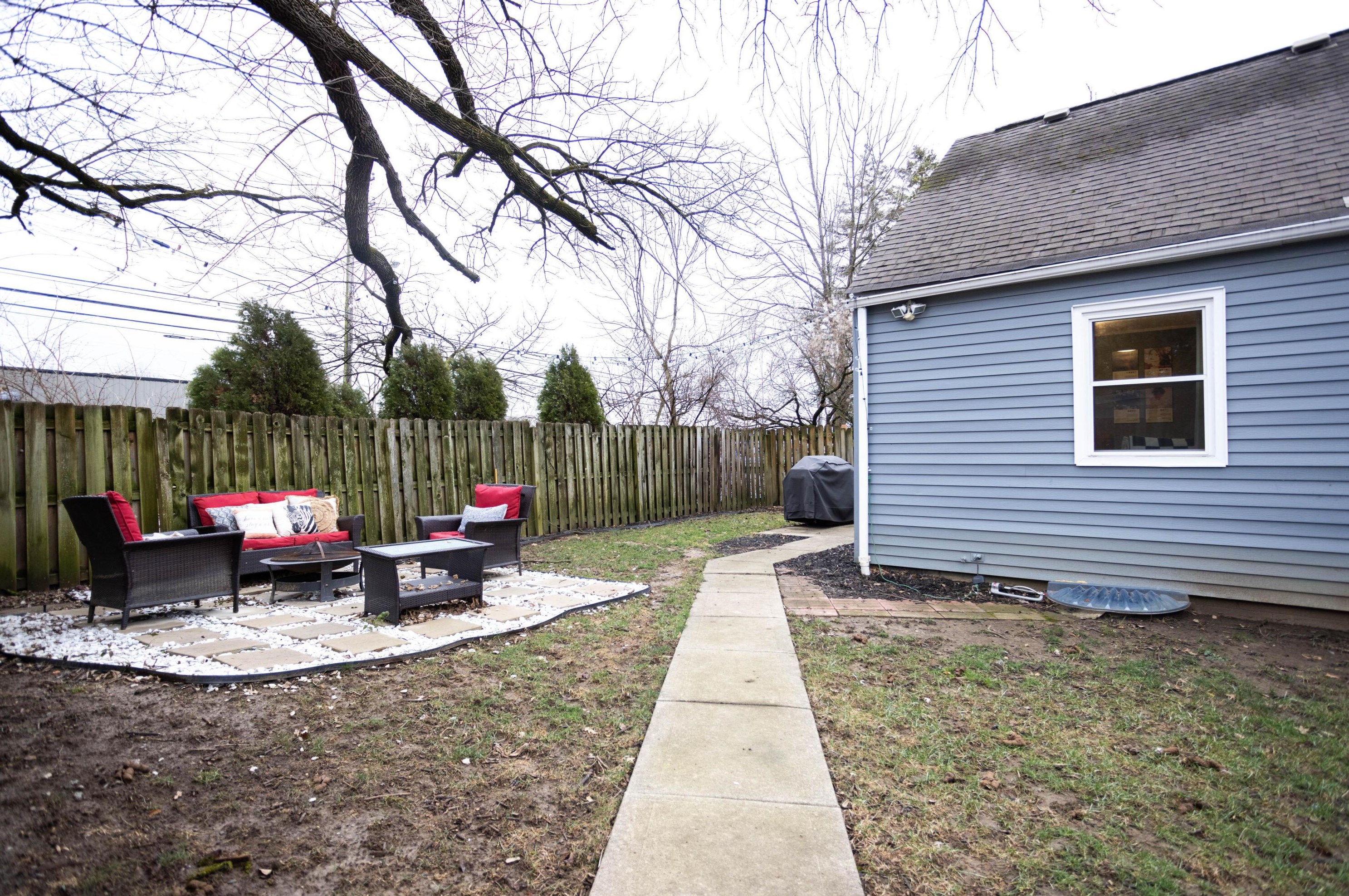 720 Dominion Blvd, Columbus OH  43214-2277 exterior