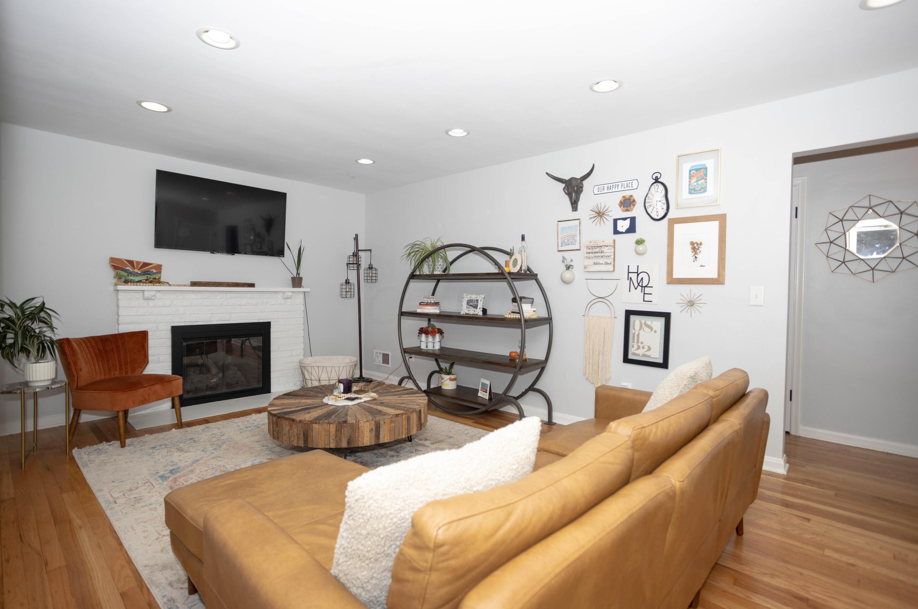 720 Dominion Blvd, Columbus OH  43214-2277 exterior