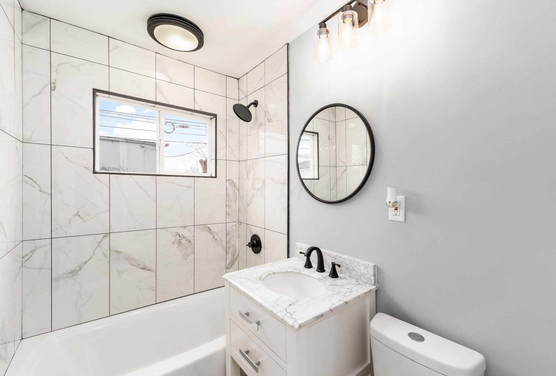 4963 Dimson Dr, Columbus OH  43213-2413 exterior