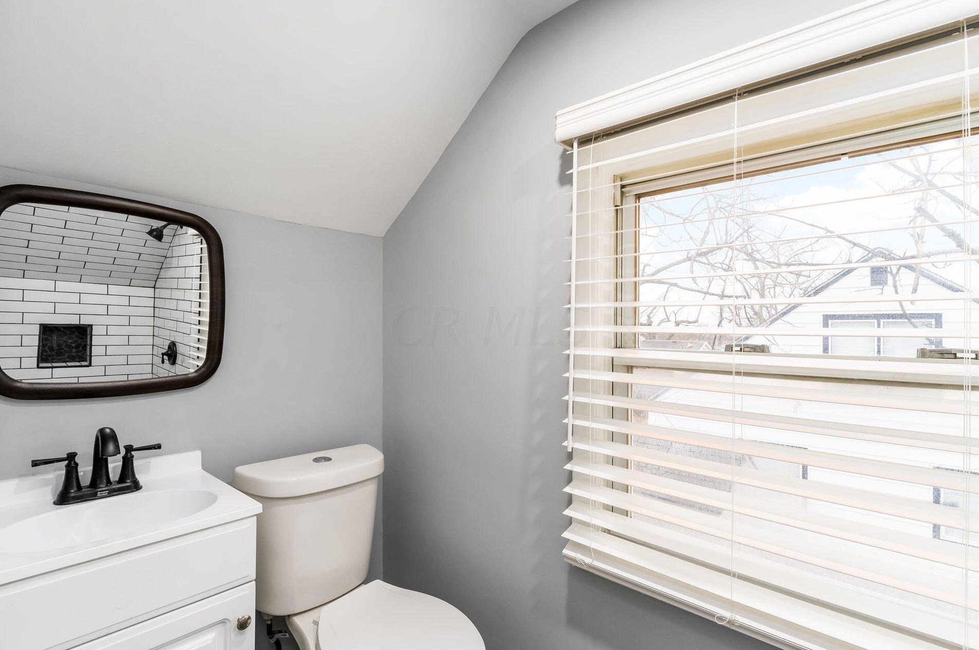 4963 Dimson Dr, Columbus OH  43213-2413 exterior