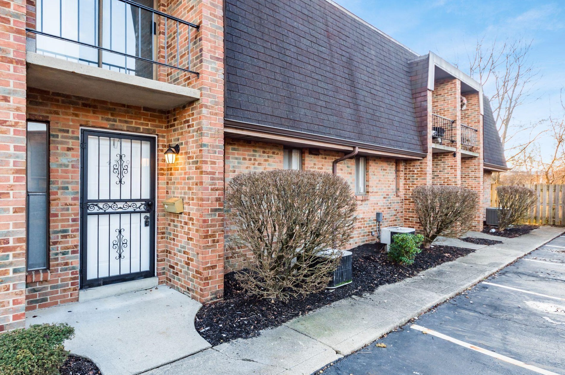 4339 Chateau Morse Dr, Columbus, OH 43231-6129
