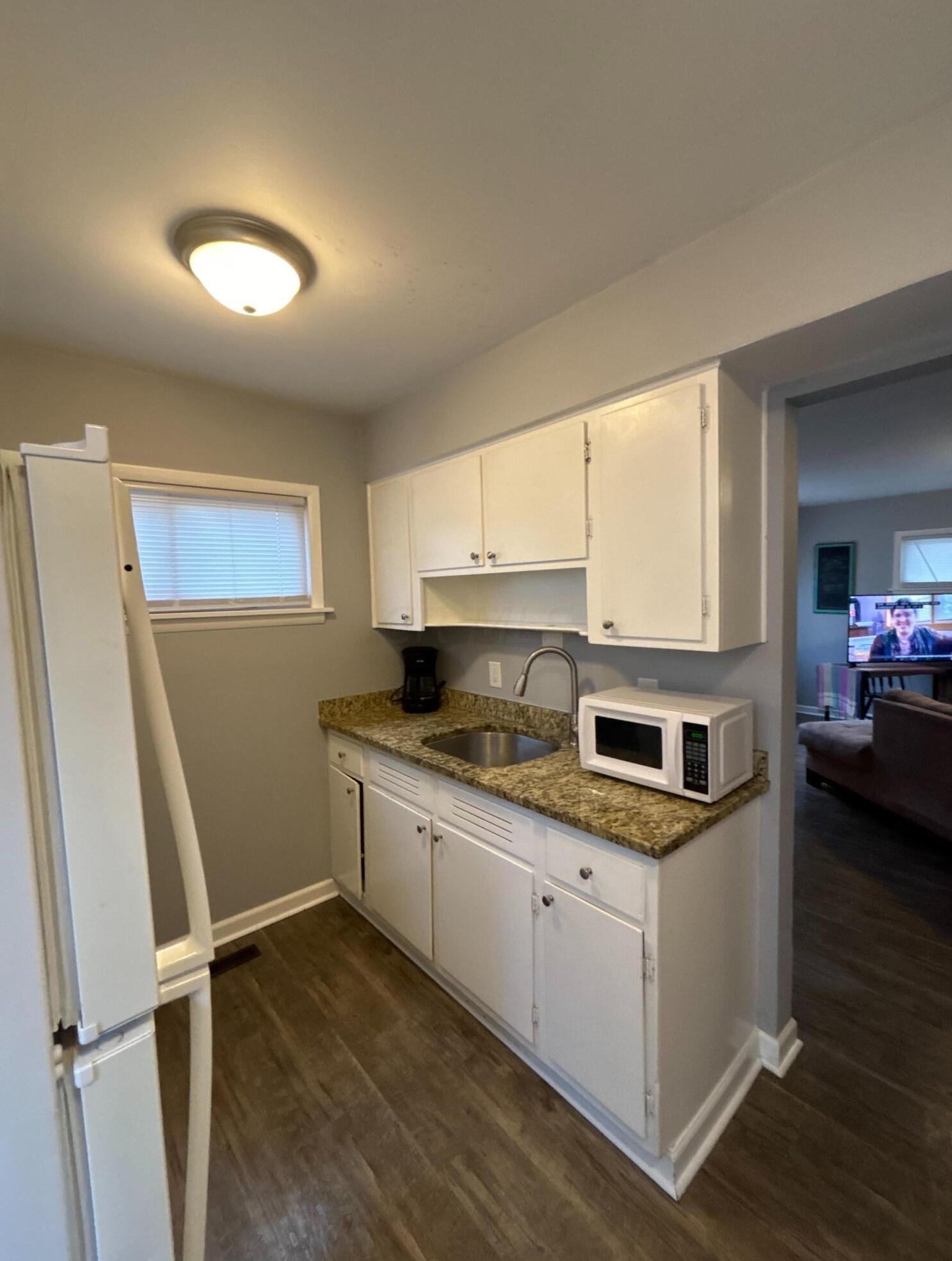2389 Marcia Dr, Columbus, OH 43211-1949