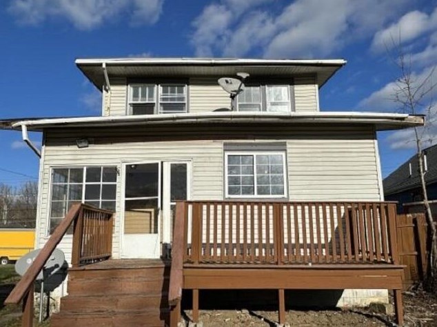 1008 N 5th St, Hanging Rock, OH 45638