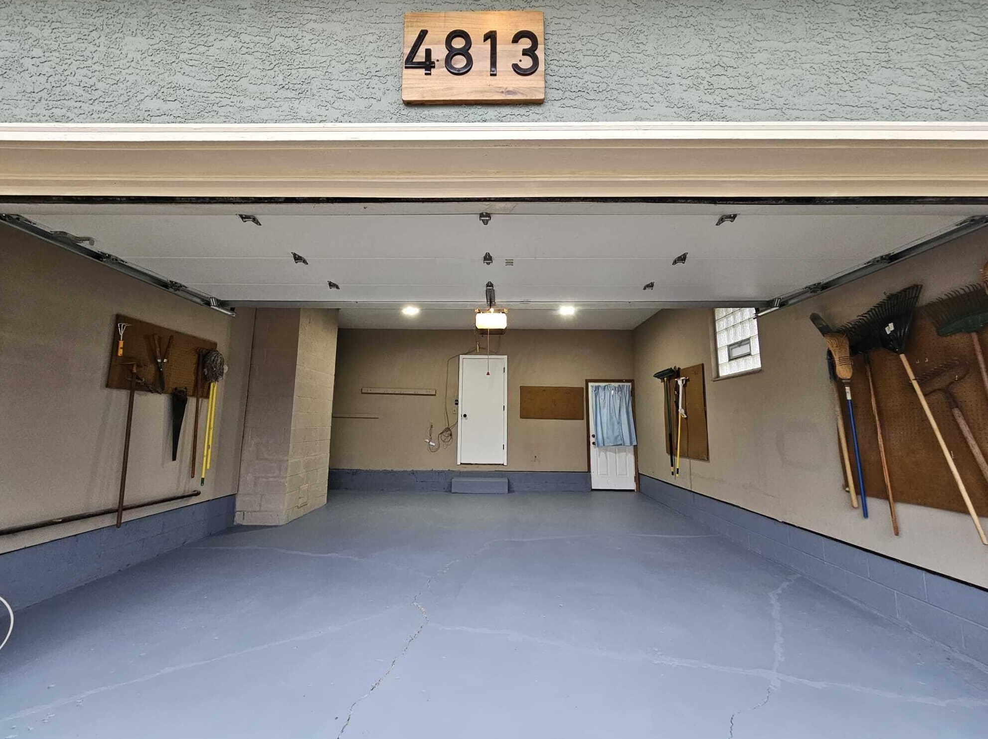 4813 Ridgerun Dr, Columbus OH  43229-6416 exterior