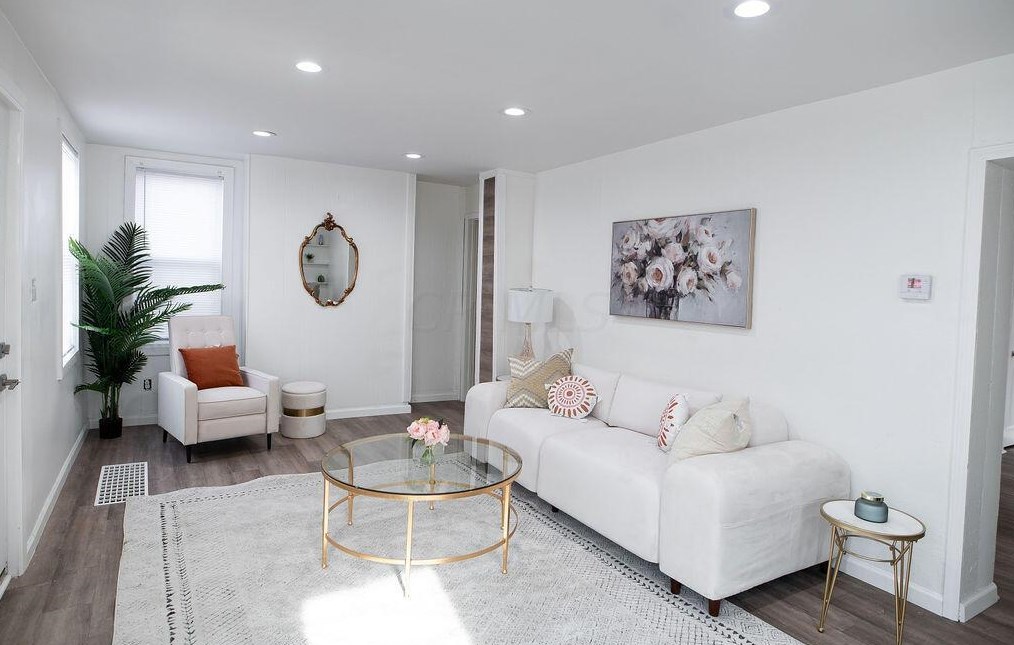 28 Wheatland Ave, Columbus OH  43204-3266 exterior