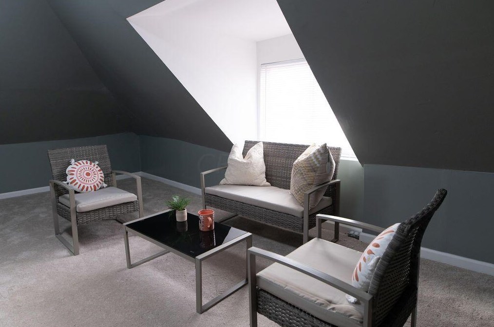 28 Wheatland Ave, Columbus OH  43204-3266 exterior