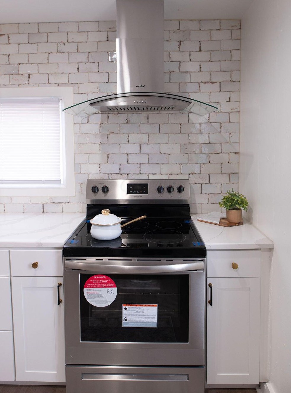 28 Wheatland Ave, Columbus OH  43204-3266 exterior