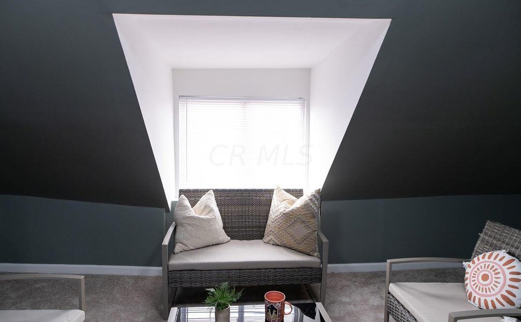 28 Wheatland Ave, Columbus OH  43204-3266 exterior