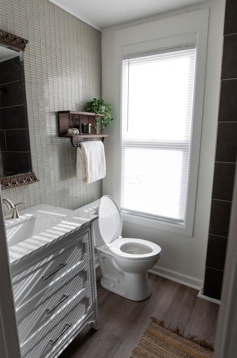 28 Wheatland Ave, Columbus OH  43204-3266 exterior