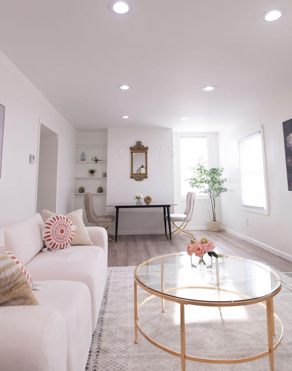 28 Wheatland Ave, Columbus OH  43204-3266 exterior