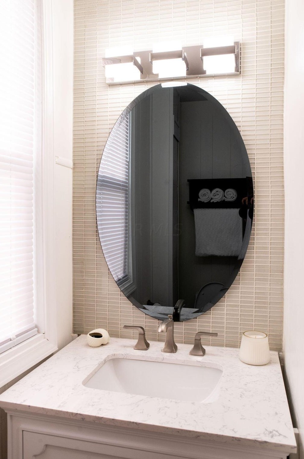 28 Wheatland Ave, Columbus OH  43204-3266 exterior