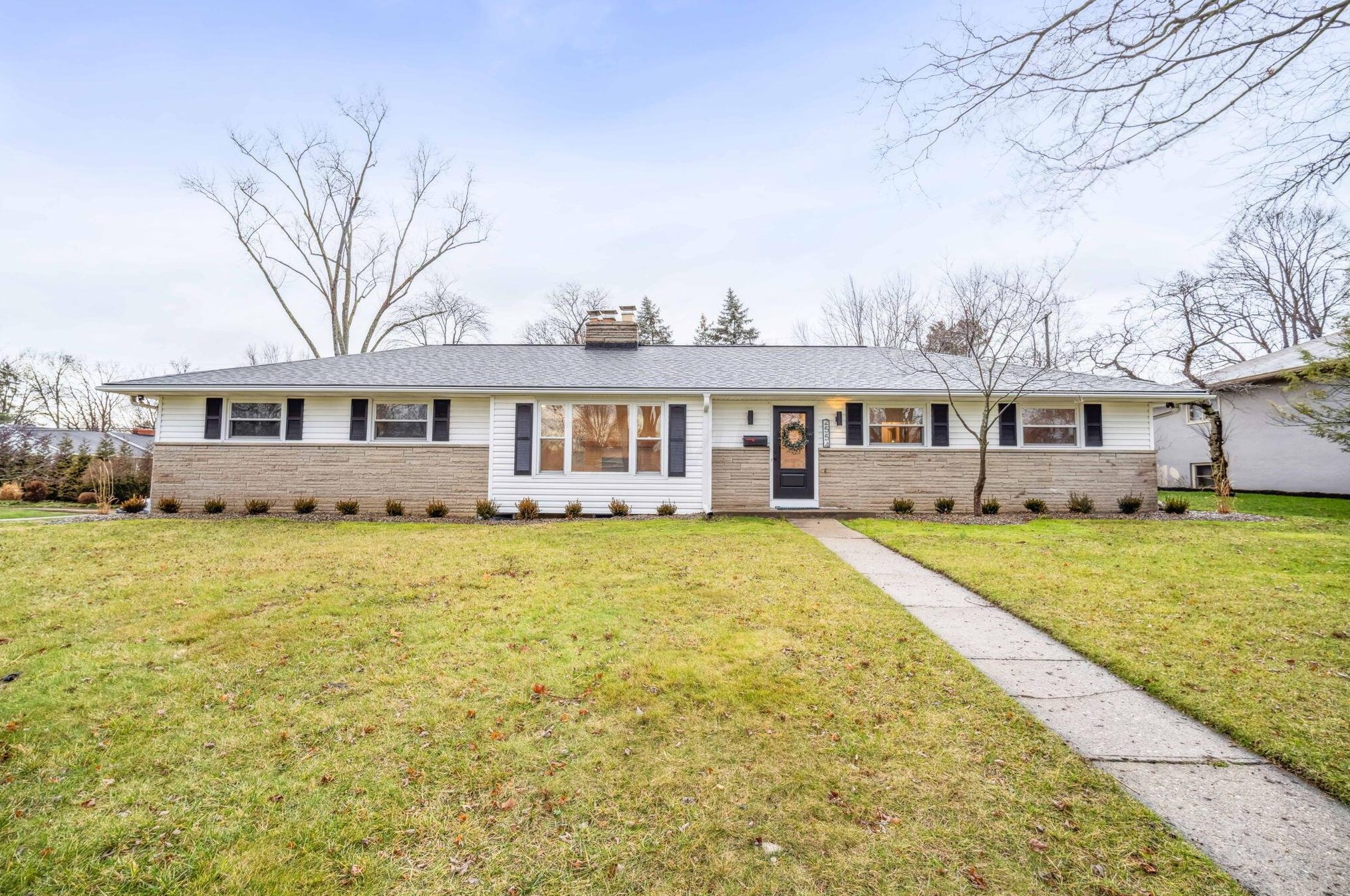2554 Johnston Rd, Columbus, OH 43220
