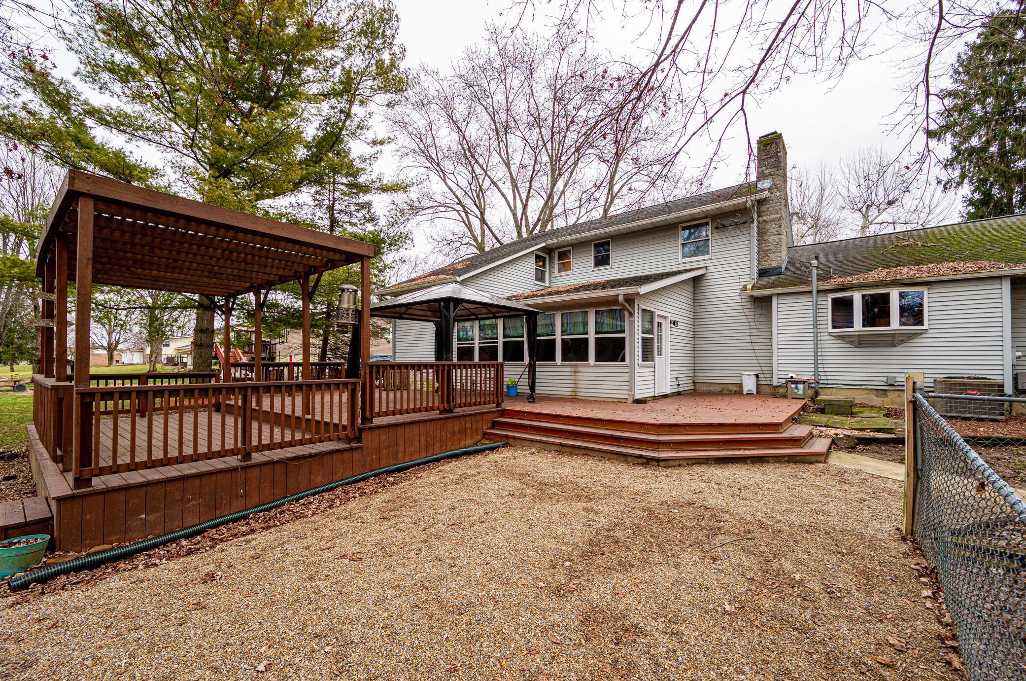 2905 Scenic Dr, Marion OH  43302-8386 exterior