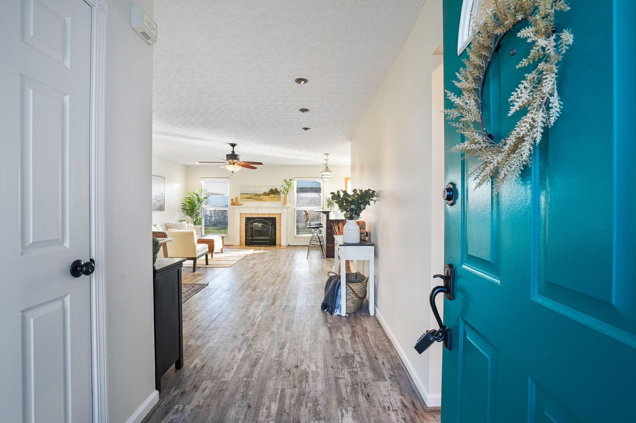 2194 Kingsglen Dr, Darbydale, OH 43123