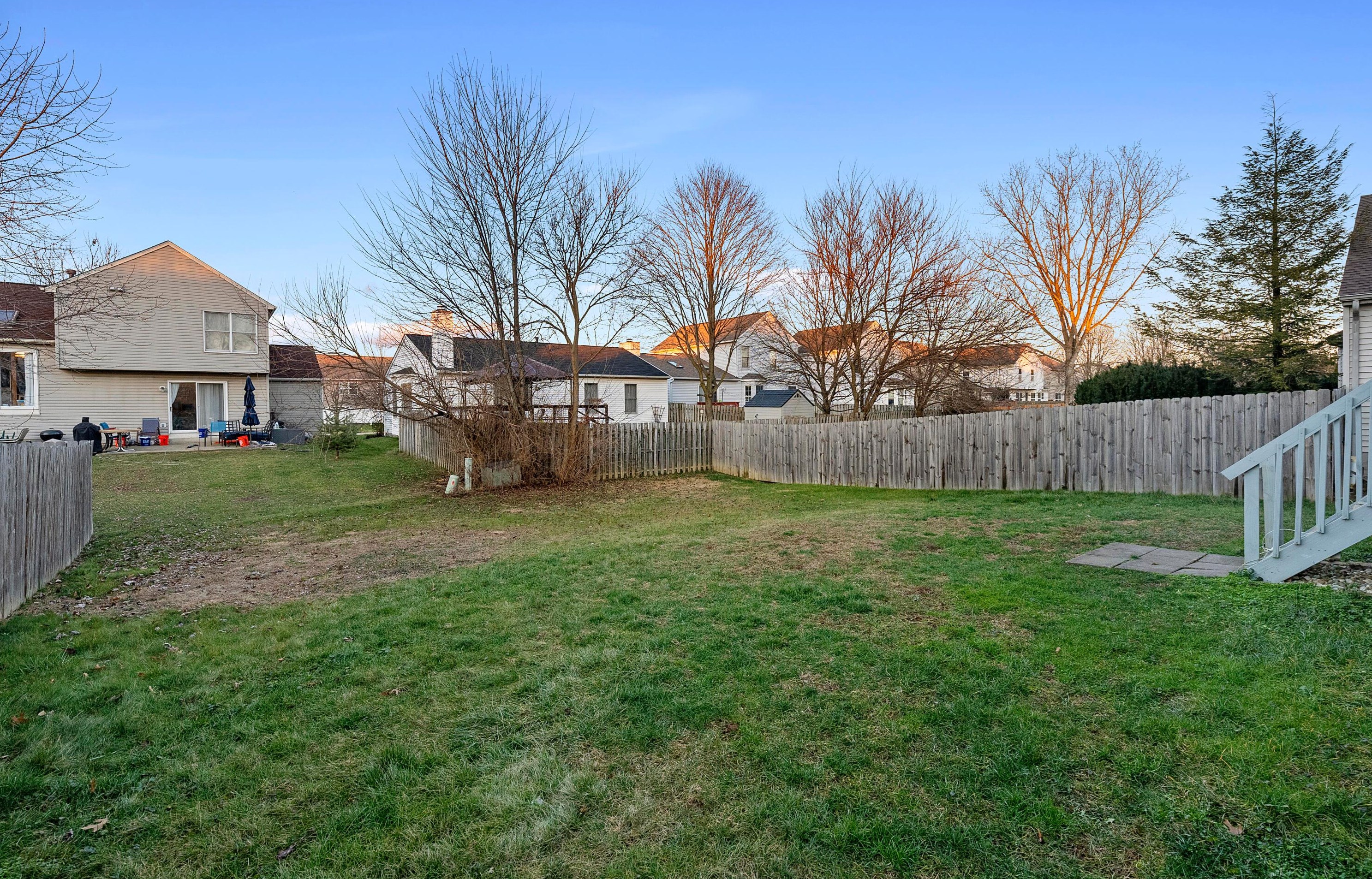 6994 Weurful Dr, Cnl Wnchstr OH  43110-8444 exterior