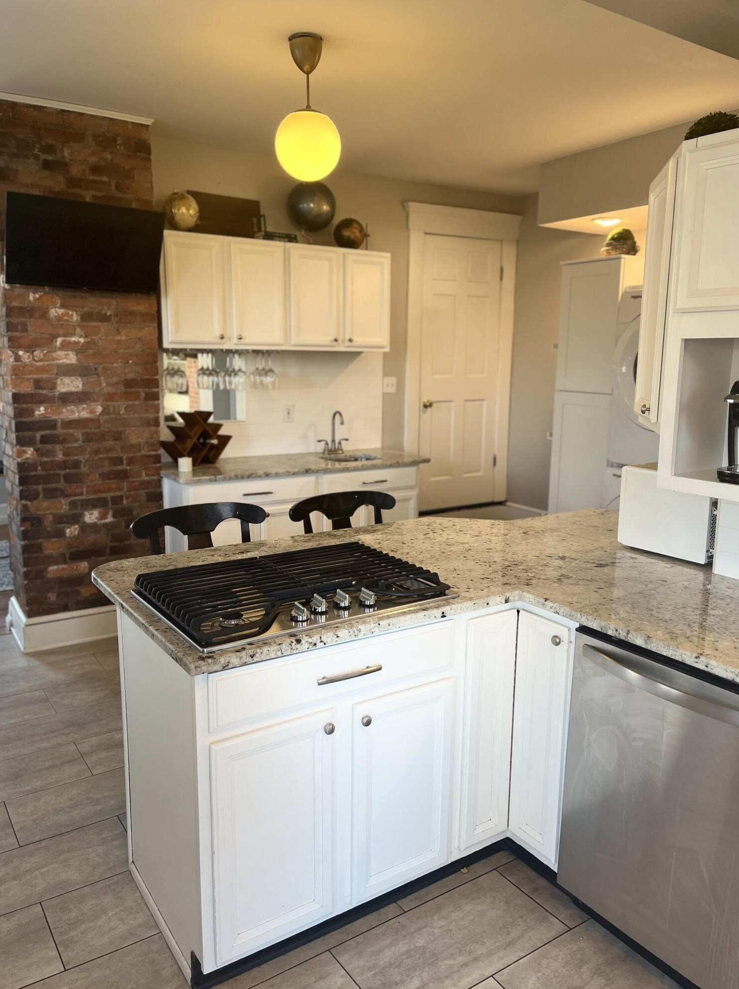 448 Deshler Ave, Columbus OH 43206-2717 exterior