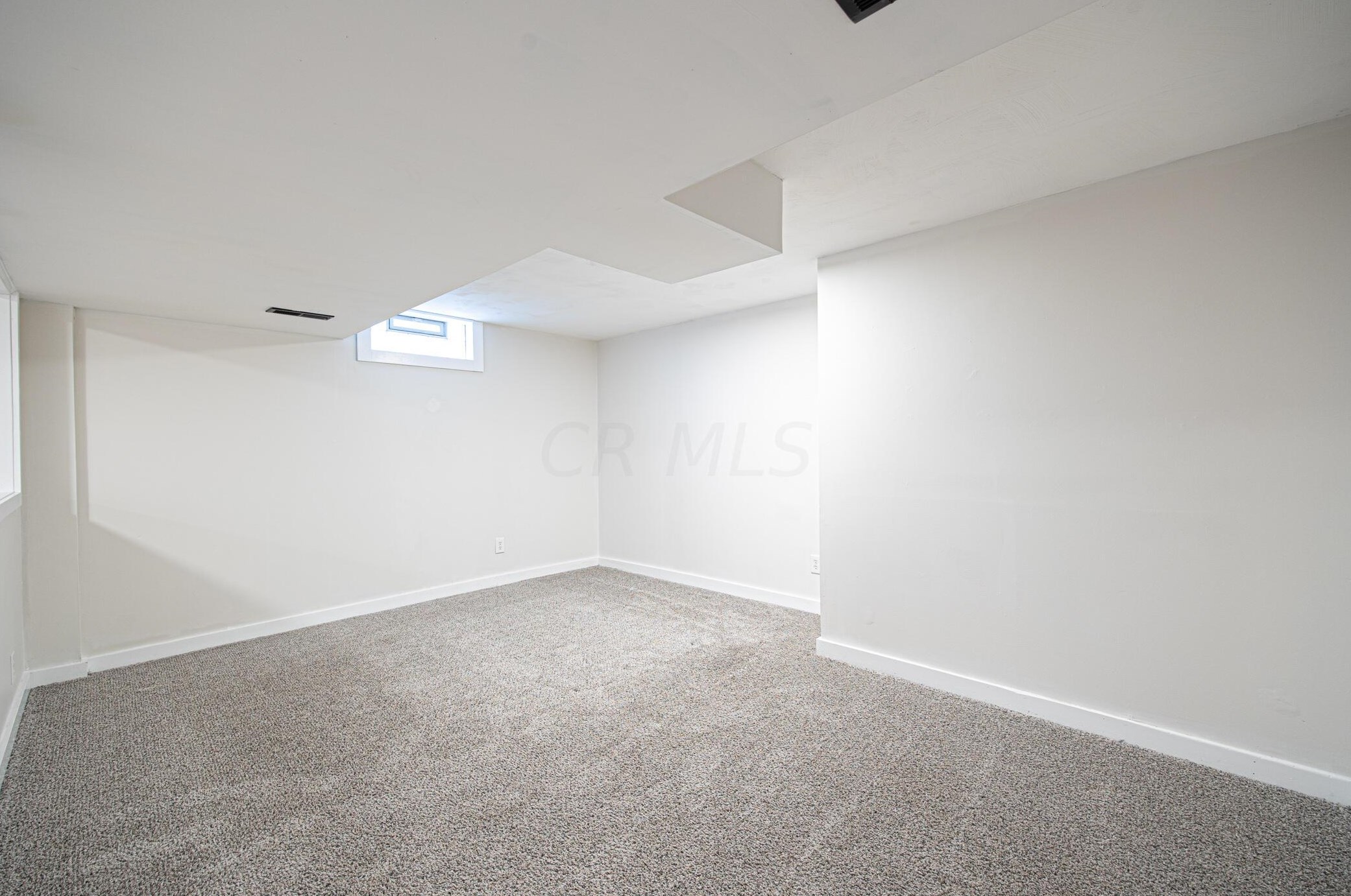 3200 Southern Hills Dr, Pickerington OH  43147-8652 exterior