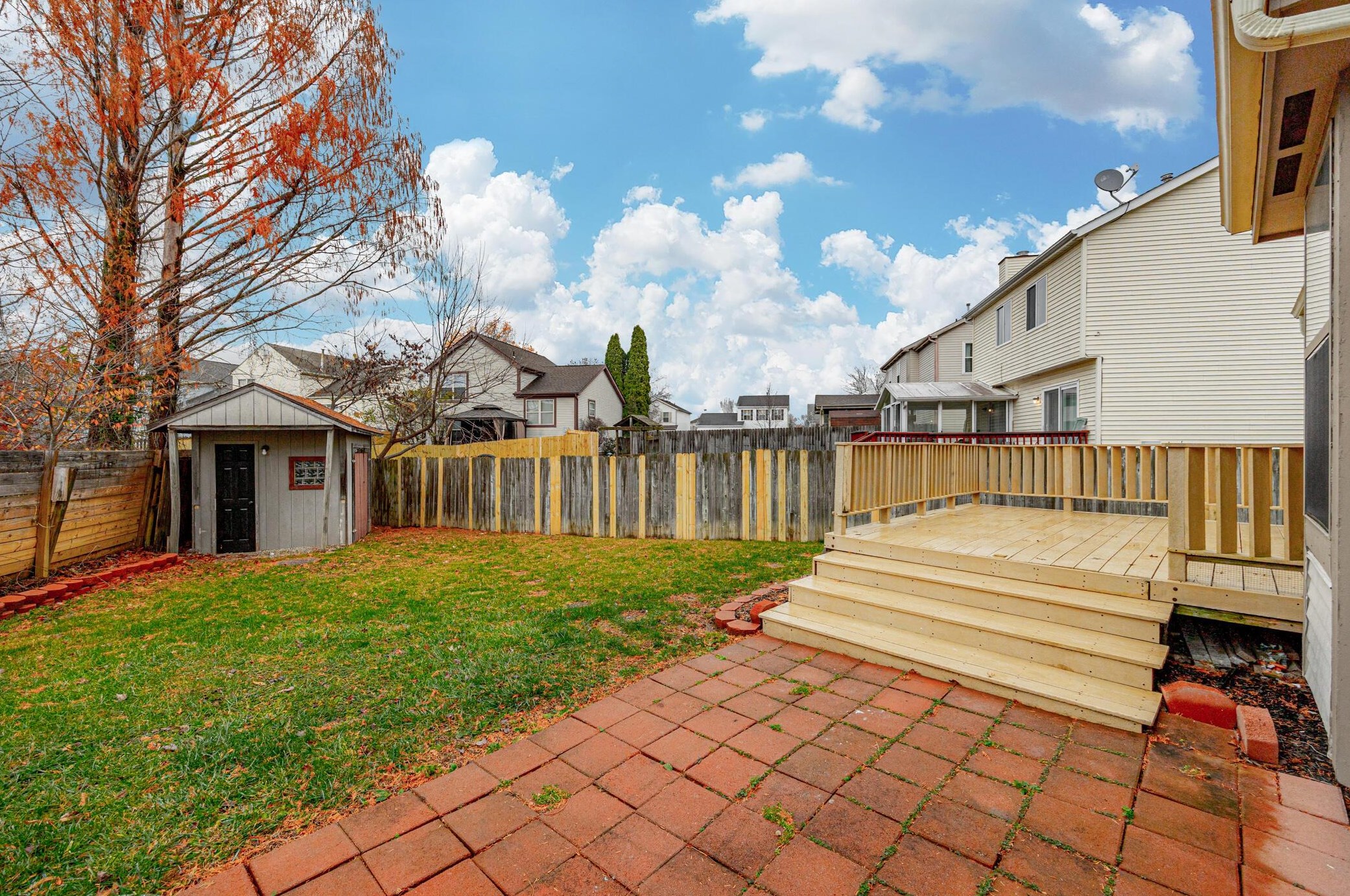 3200 Southern Hills Dr, Pickerington OH  43147-8652 exterior