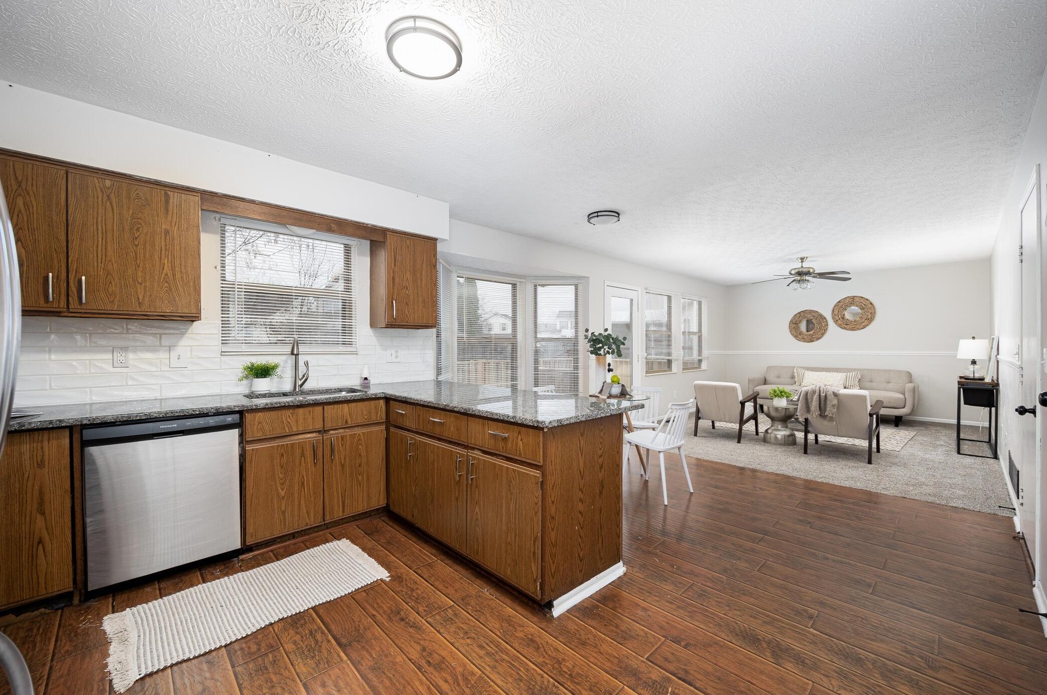 3200 Southern Hills Dr, Pickerington OH  43147-8652 exterior