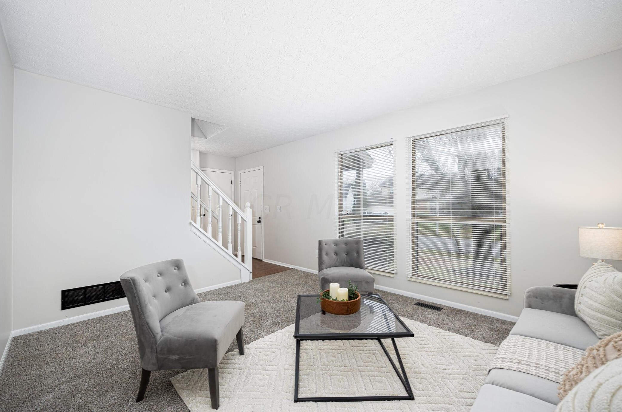 3200 Southern Hills Dr, Pickerington OH  43147-8652 exterior