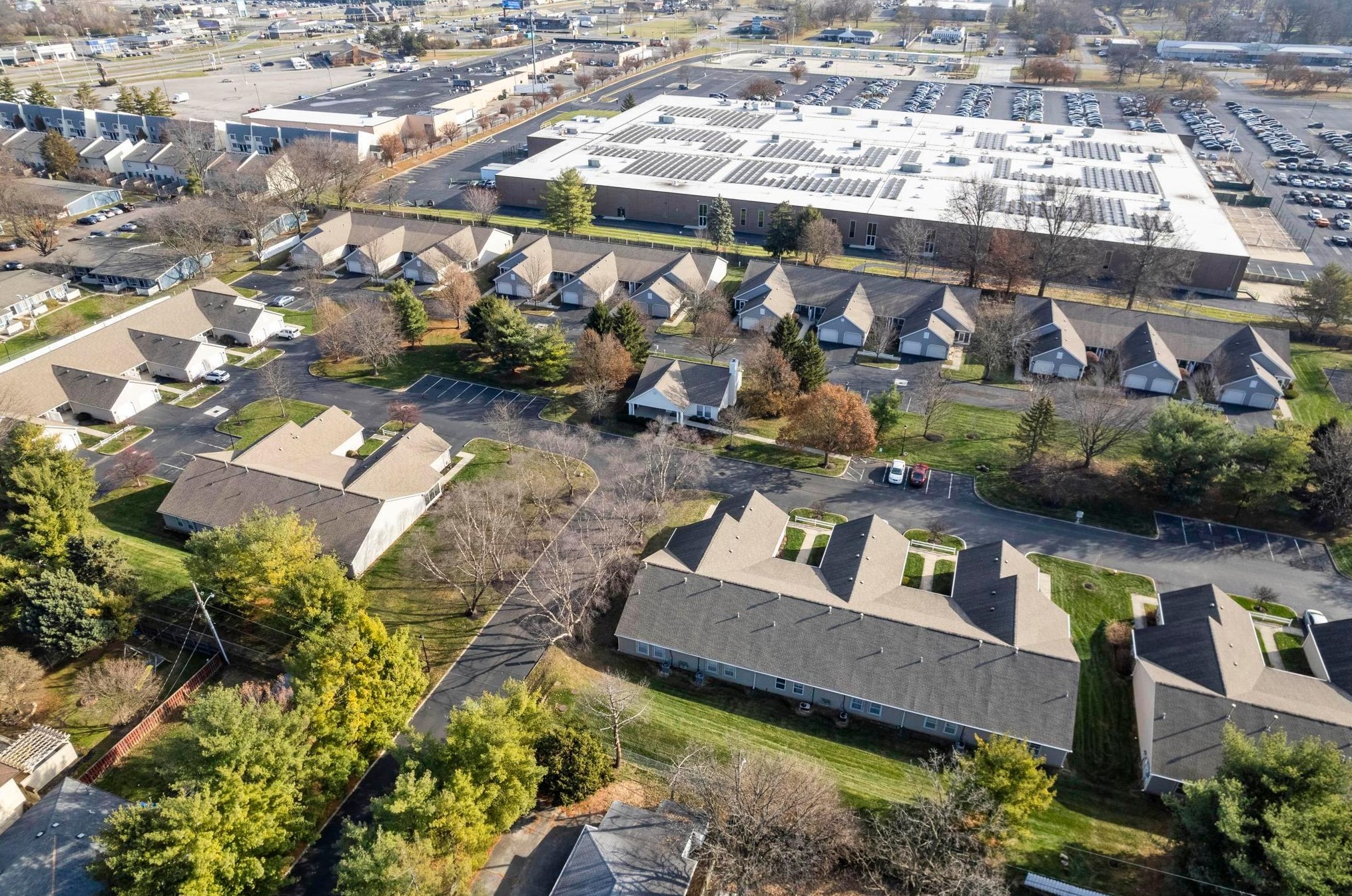 5544 Parkshire Dr, Columbus OH 43229-9352 exterior