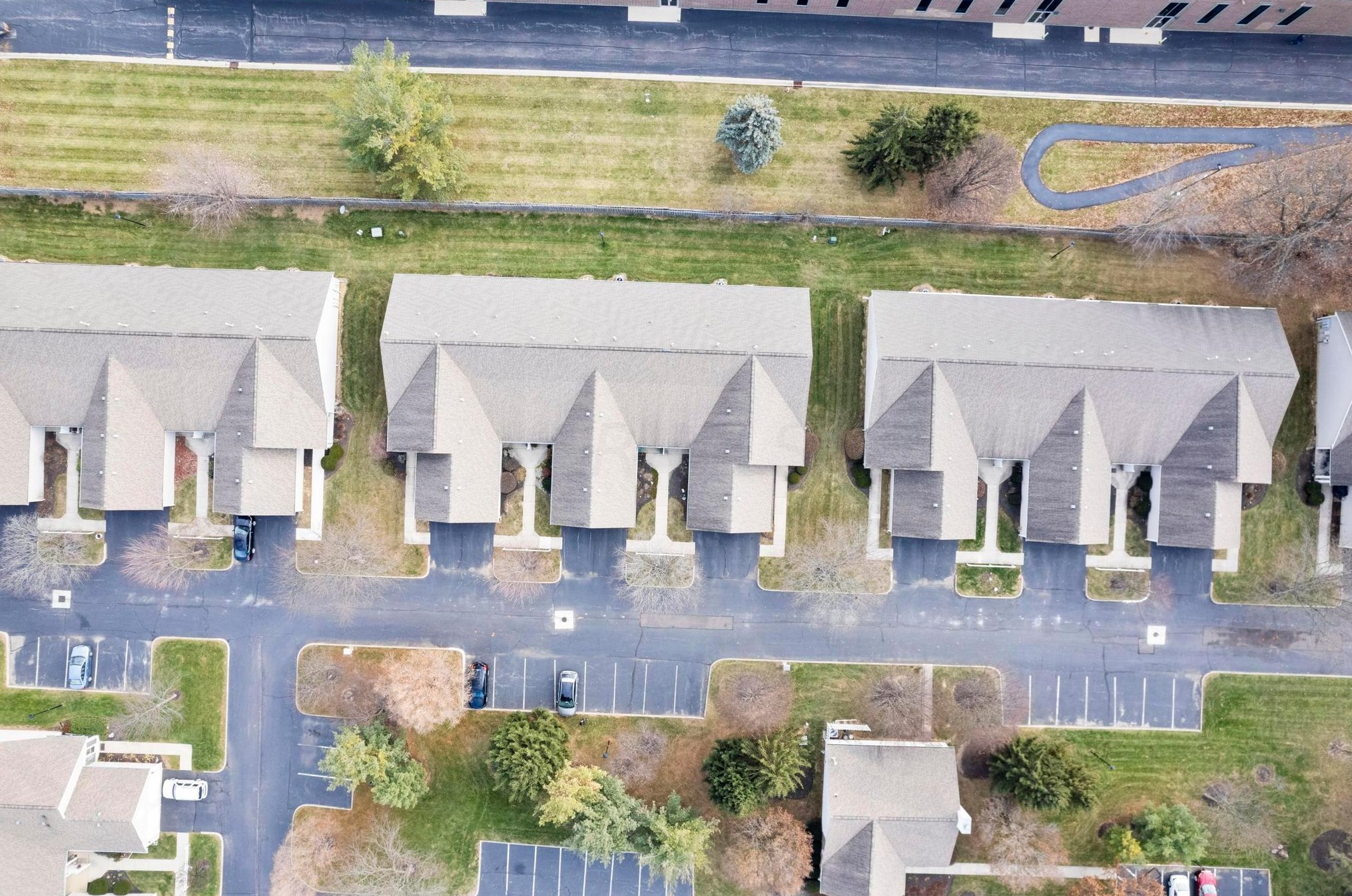 5544 Parkshire Dr, Columbus OH 43229-9352 exterior