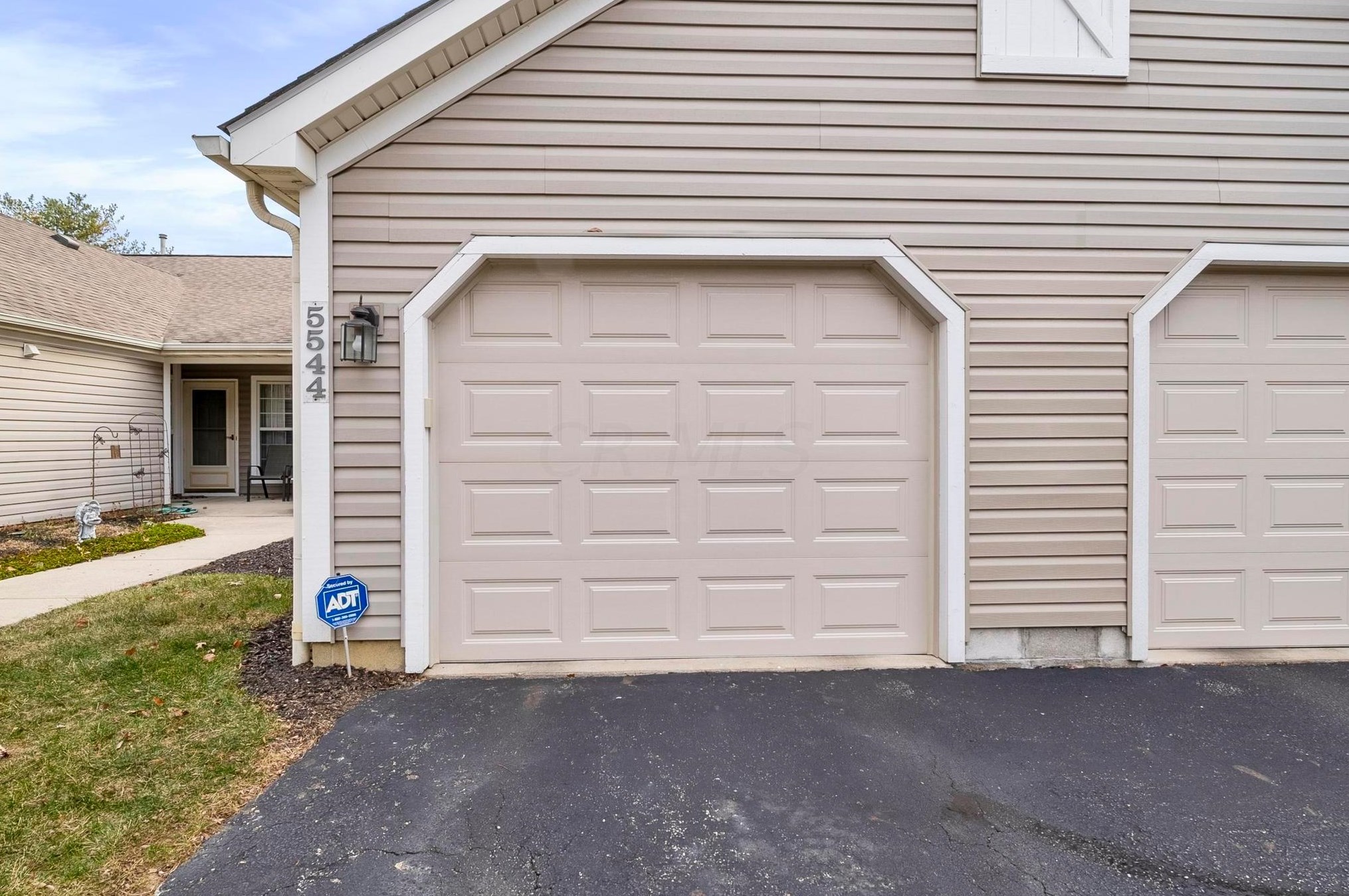 5544 Parkshire Dr, Columbus, OH 43229-9352
