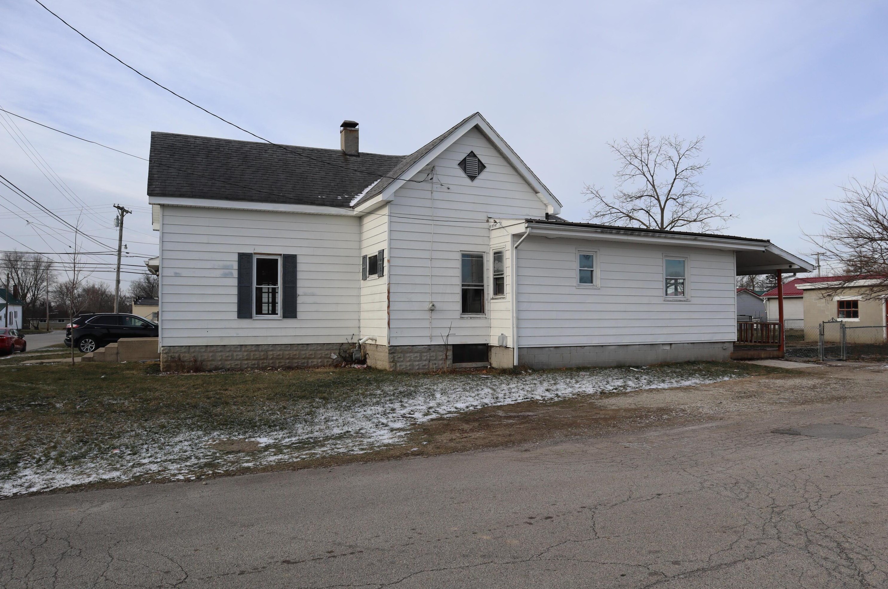 330 Rose Ave, Washington Ch, OH 43160-1471