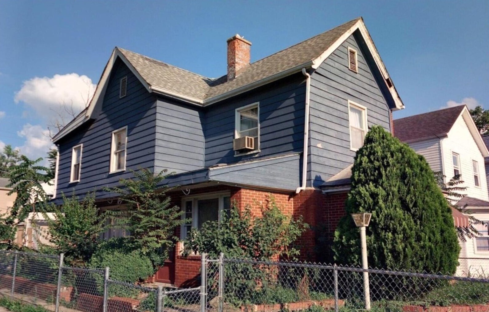 98 Oakley Ave, Columbus OH  43204-3214 exterior