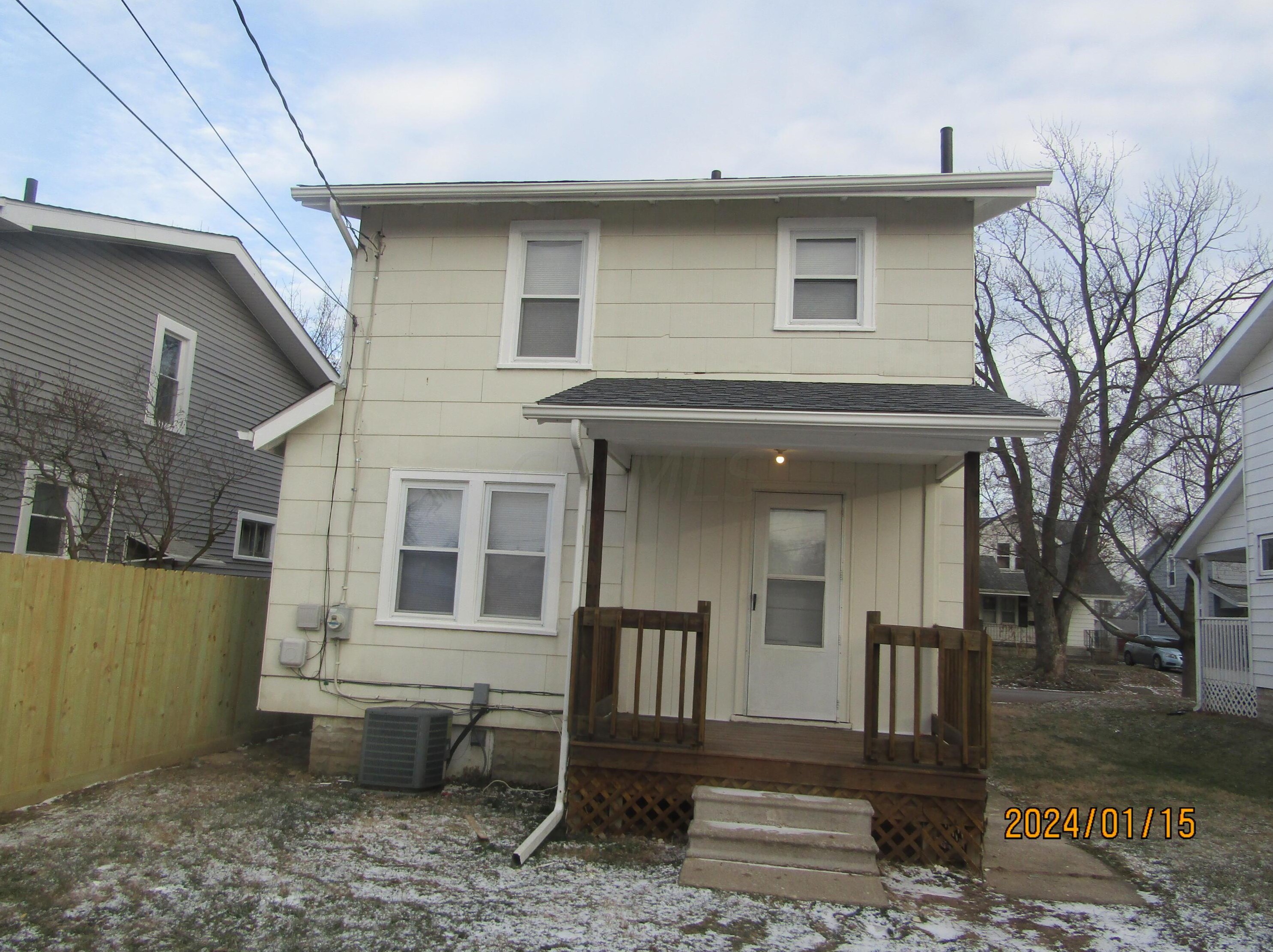 825 Terrace Ave, Columbus OH  43204-2808 exterior