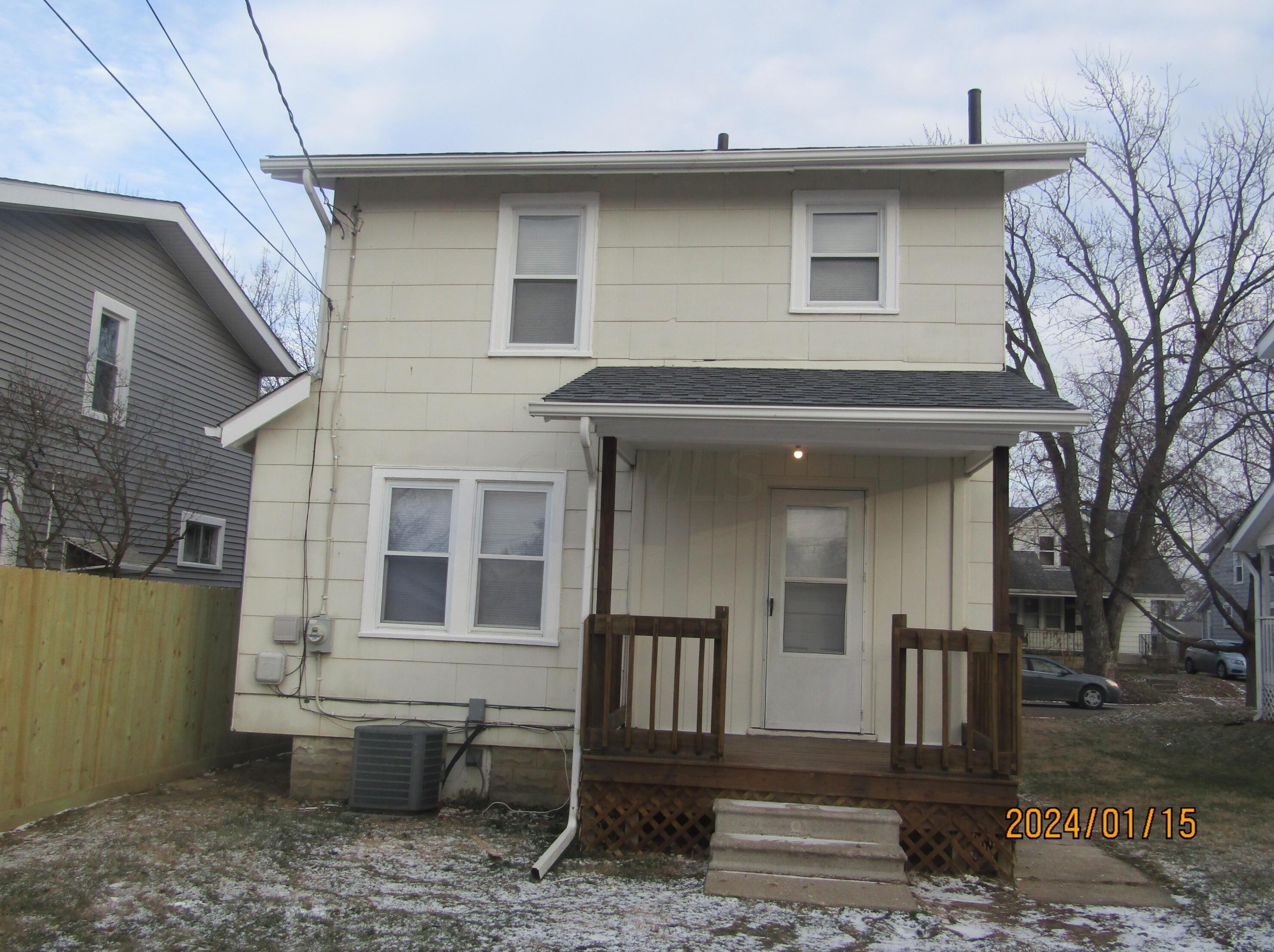 825 Terrace Ave, Columbus OH  43204-2808 exterior