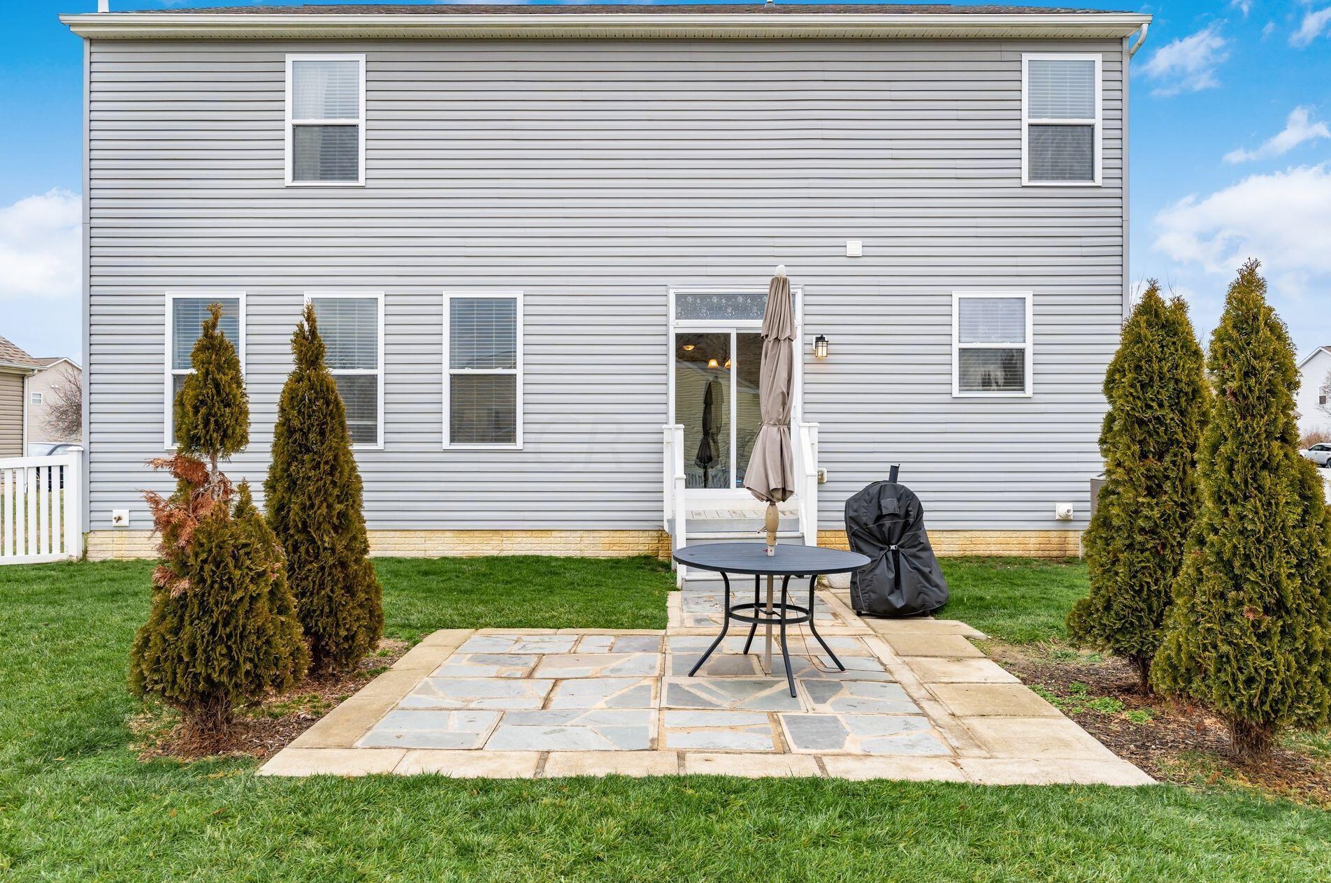 123 Ellington Blvd, Granville OH  43023-9067 exterior