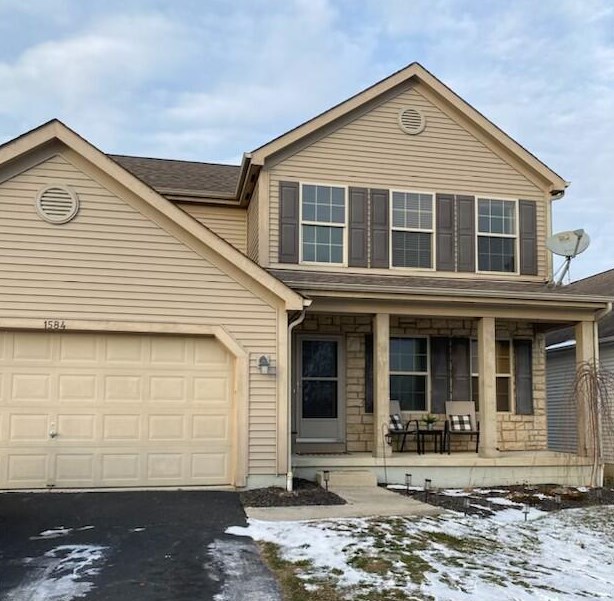 1584 Grove Hill Dr, Columbus, OH 43240-6047