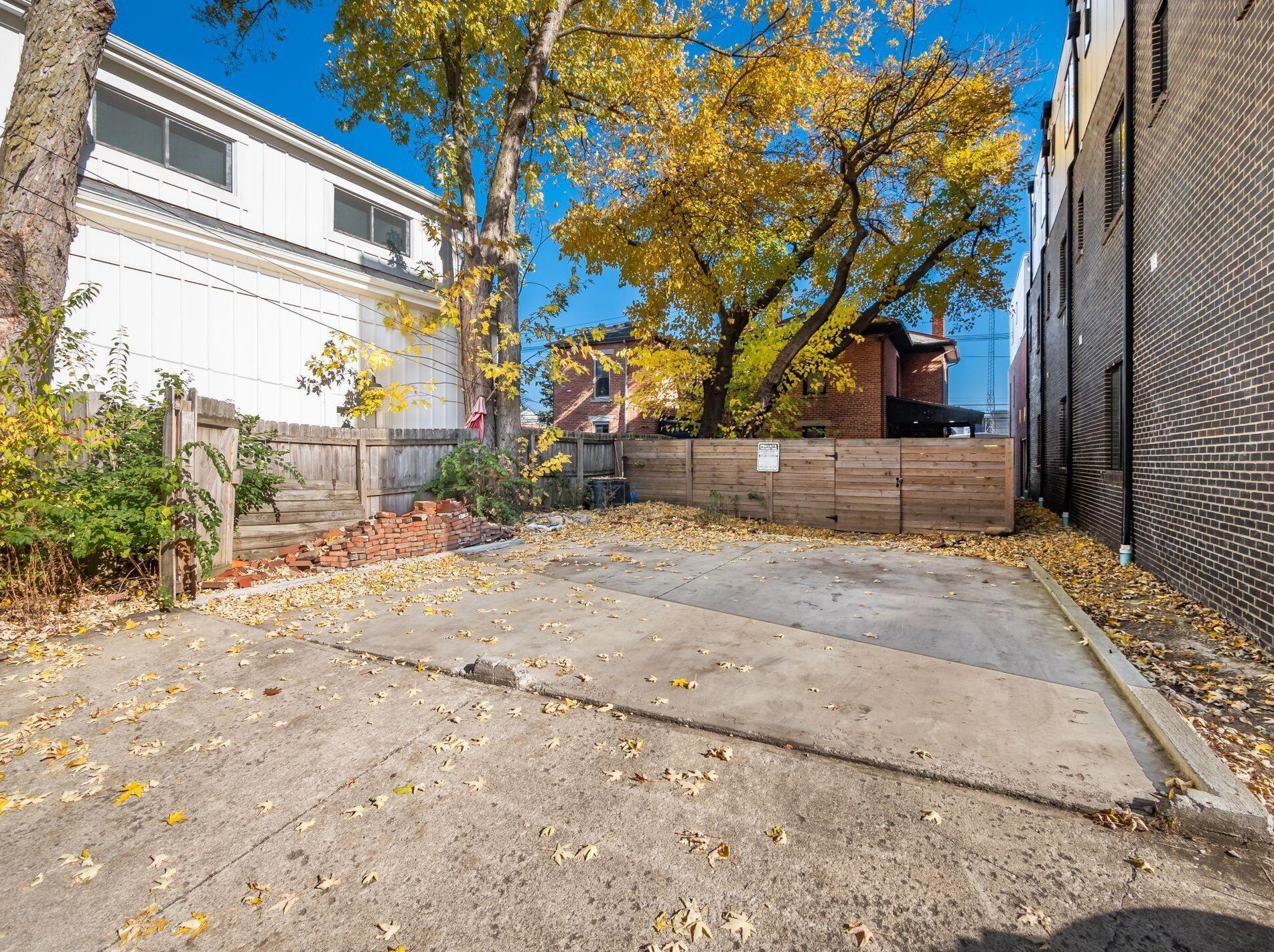 915 4th St, Columbus OH 43201-3625 exterior