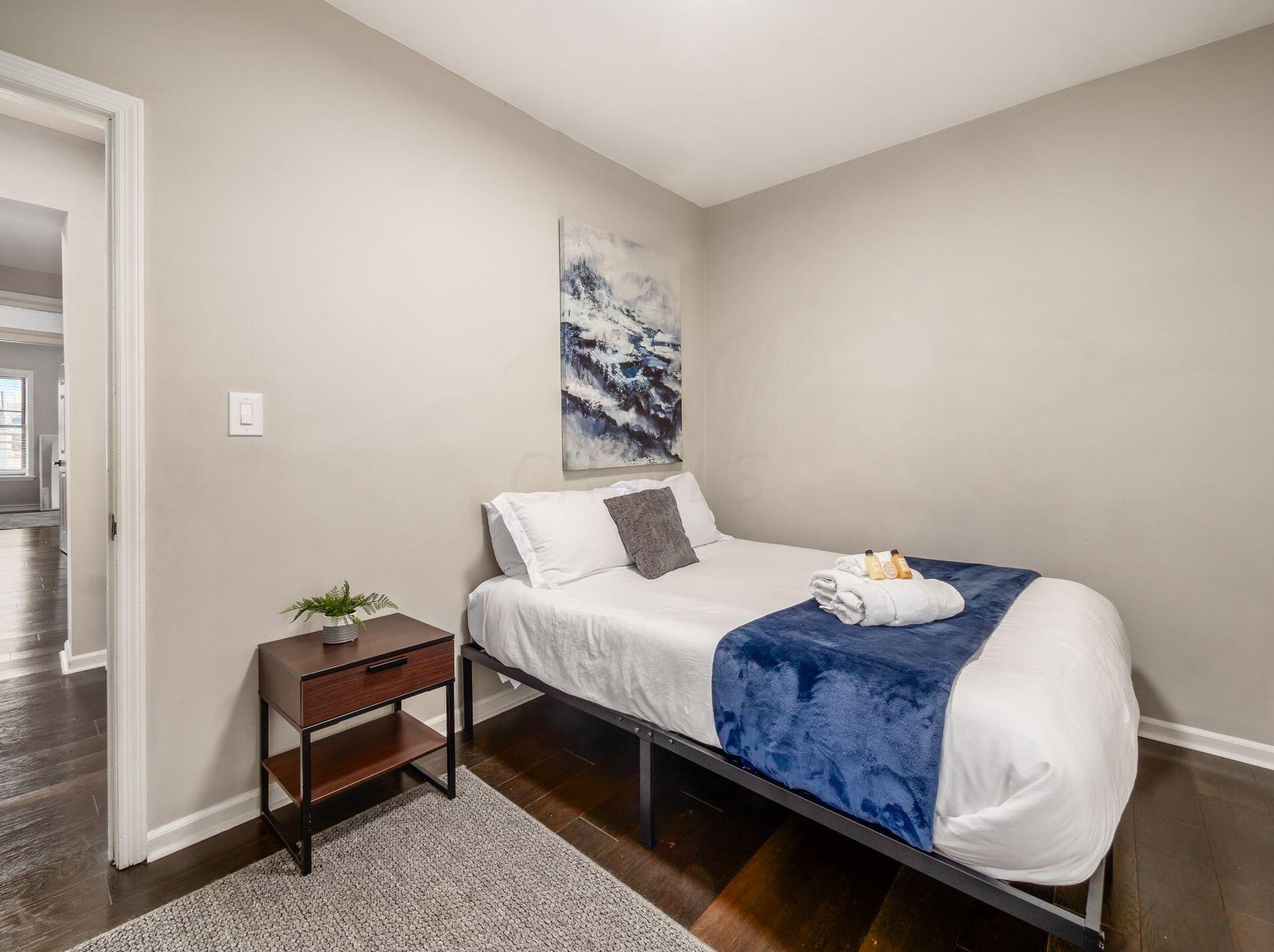 915 4th St, Columbus OH 43201-3625 exterior