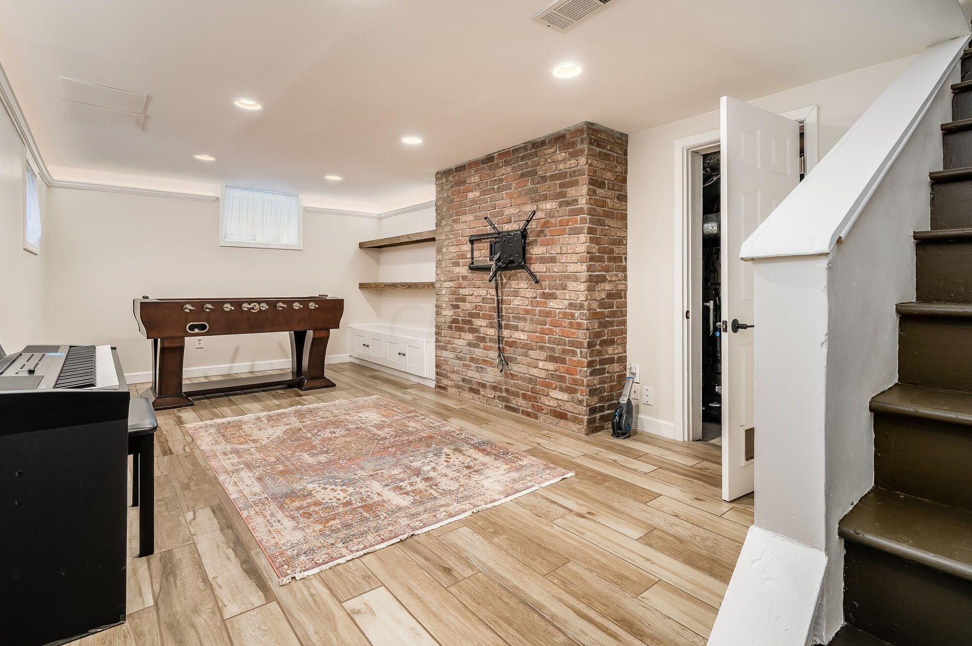 1625 Essex Rd, Columbus OH 43221-3842 exterior