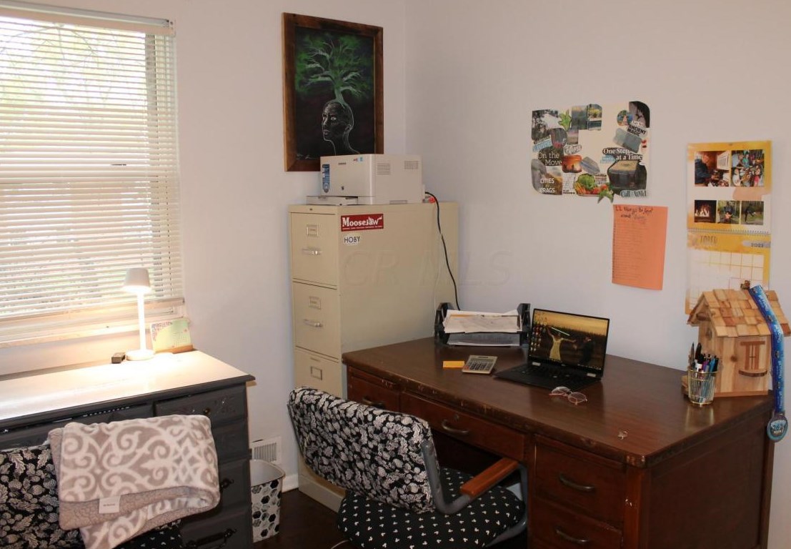 3033 Rotunda Ct, Columbus OH 43232-3921 exterior