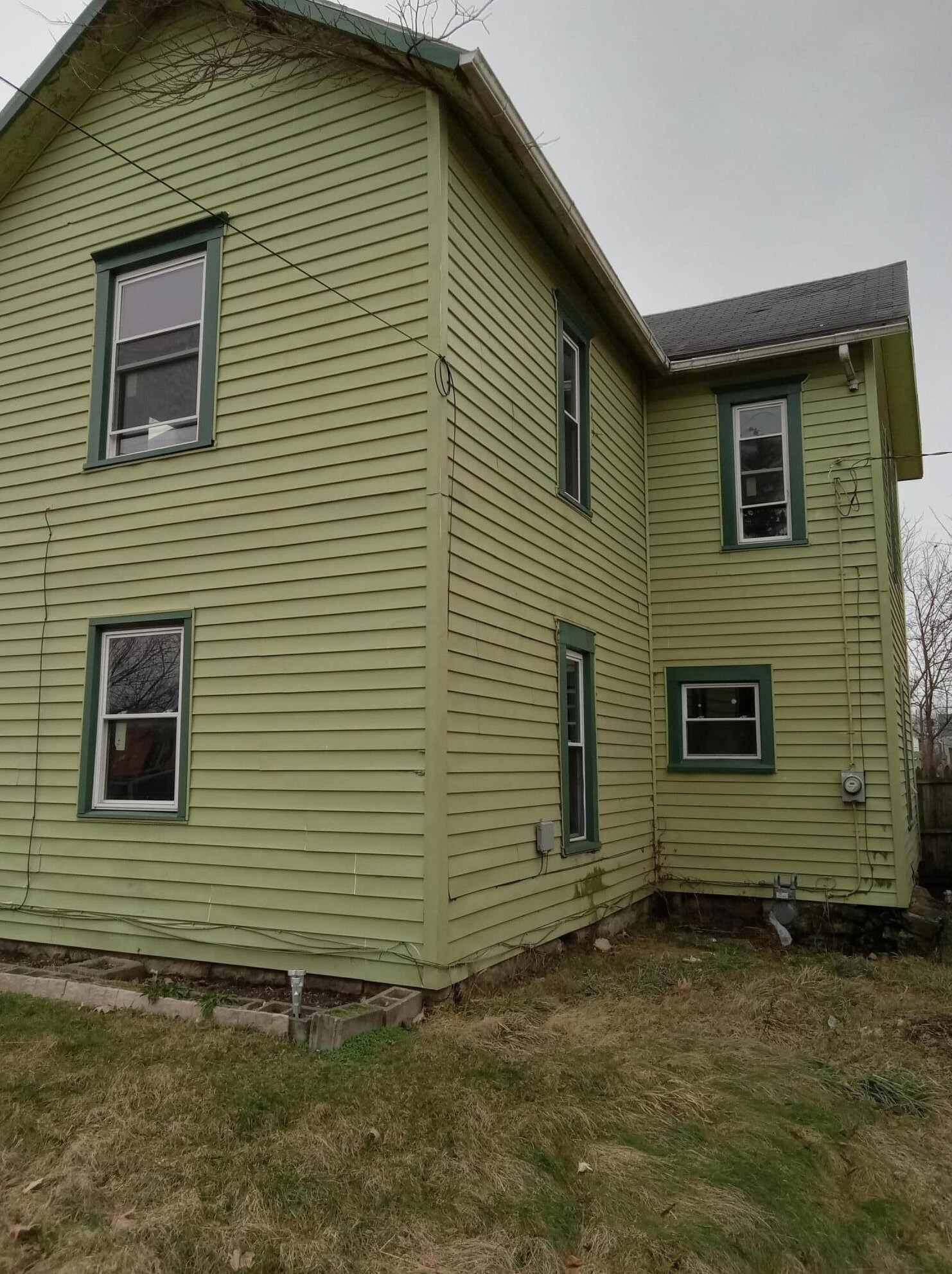 379 Thompson St, Marion, OH 43302