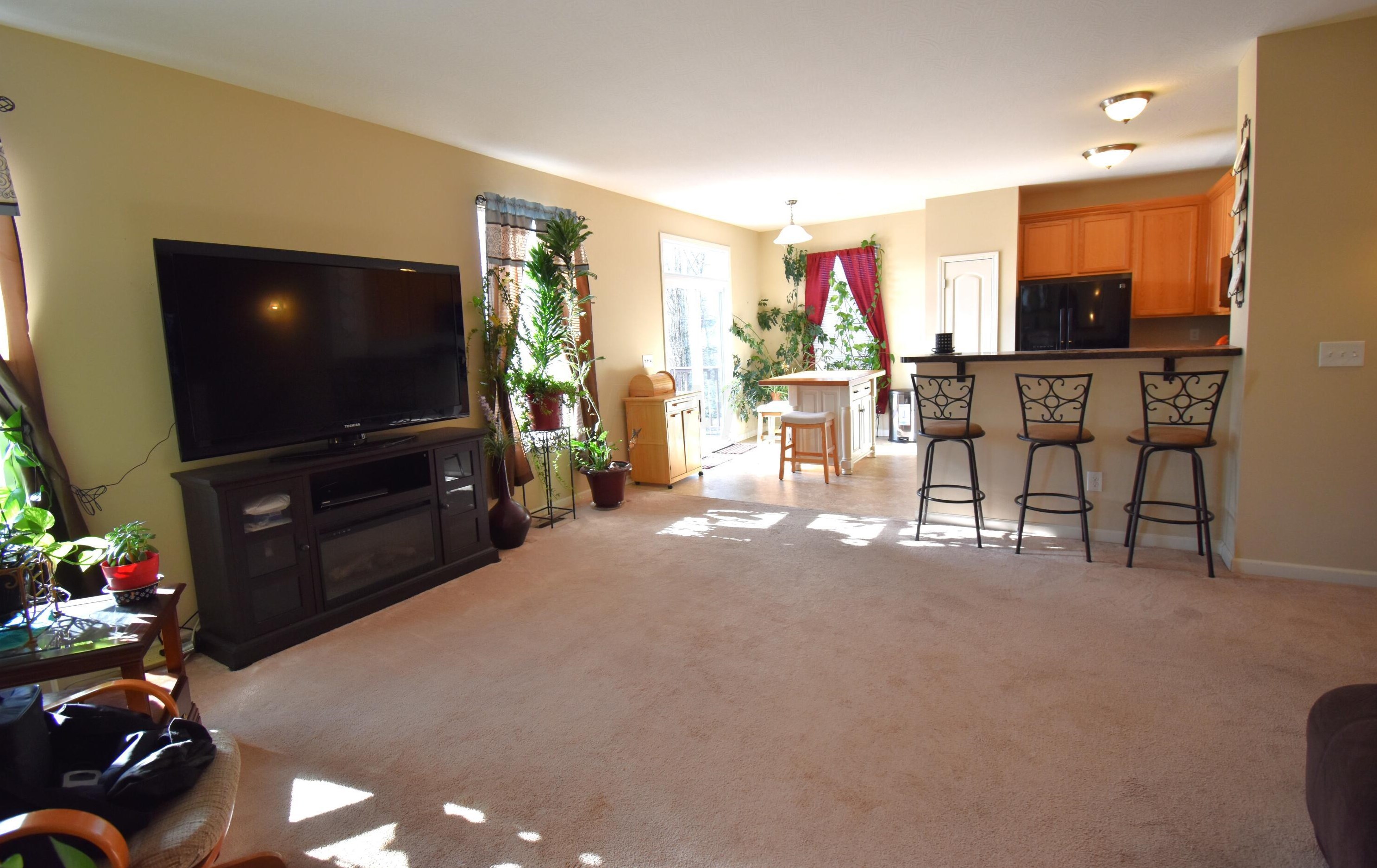 1732 Keela Dr, Pataskala, OH 43062