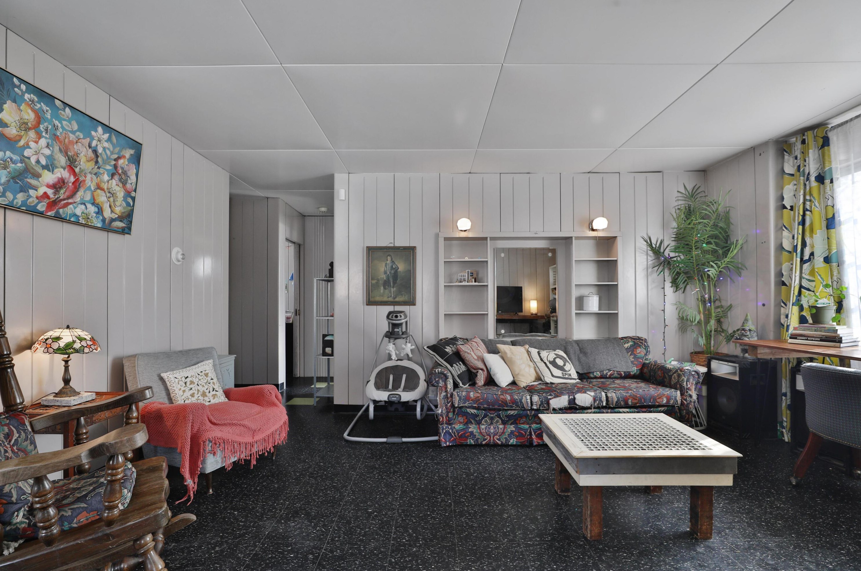 1616 Weber Rd, Columbus OH  43211-1538 exterior