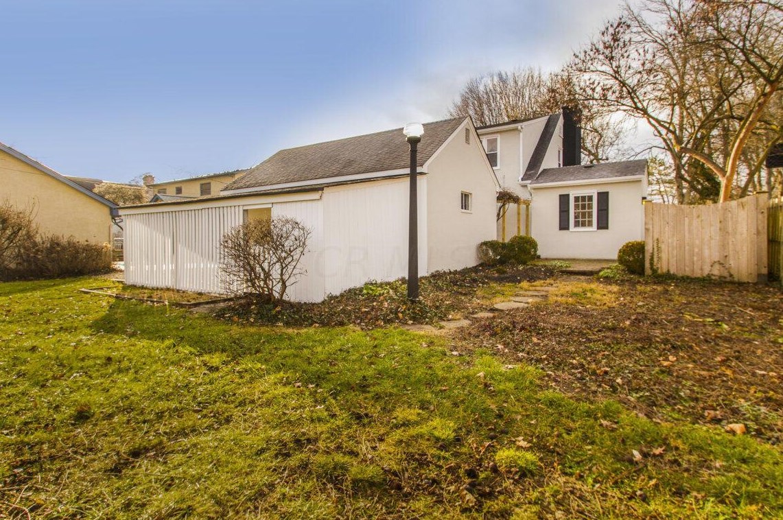 266 Gould Rd, Columbus OH  43209-1152 exterior